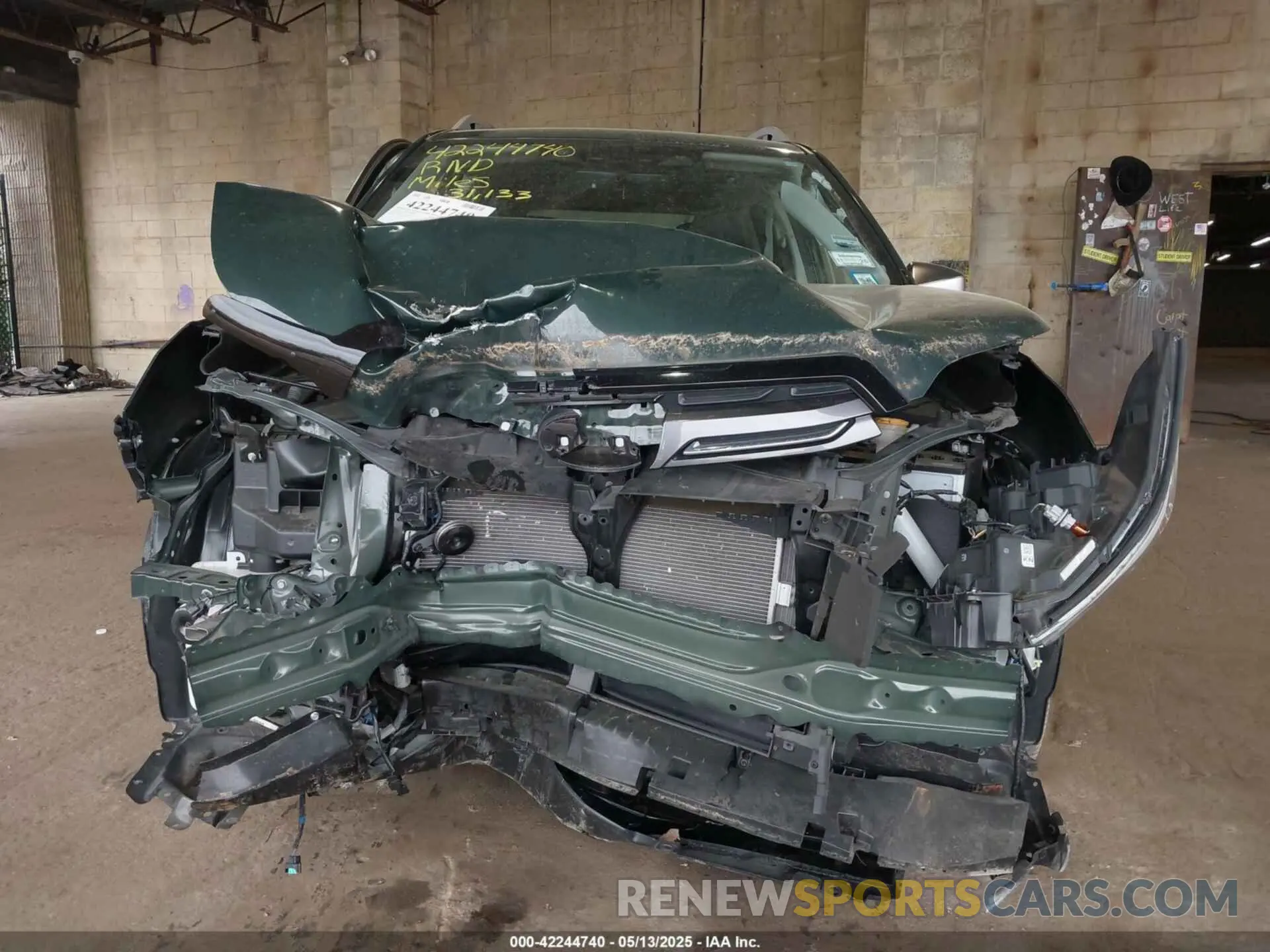 6 fotografías del automóvil dañado JF2SKARC3PH461907 SUBARU FORESTER 2023