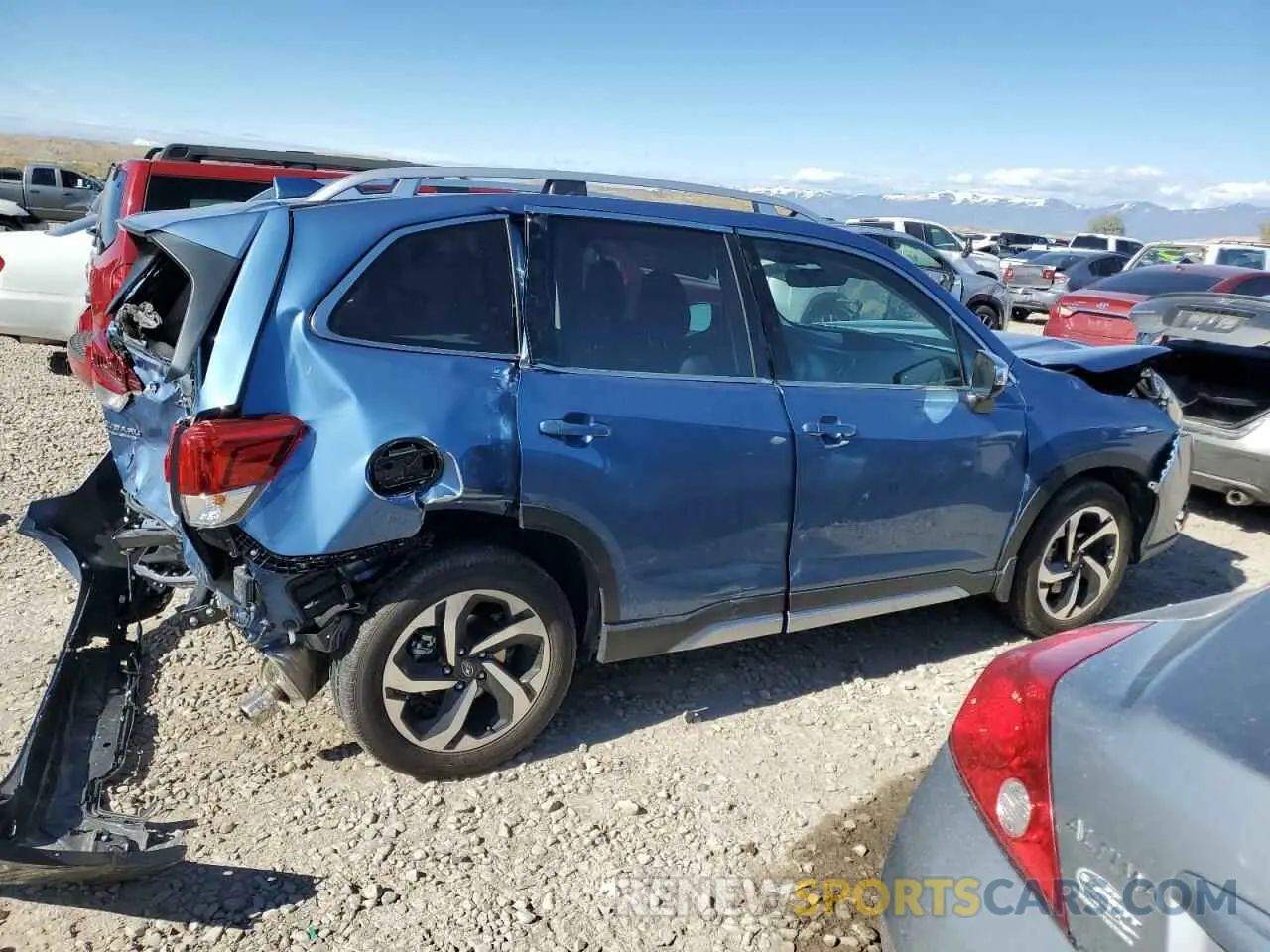 3 fotografías del automóvil dañado JF2SKARC3PH501676 SUBARU FORESTER 2023
