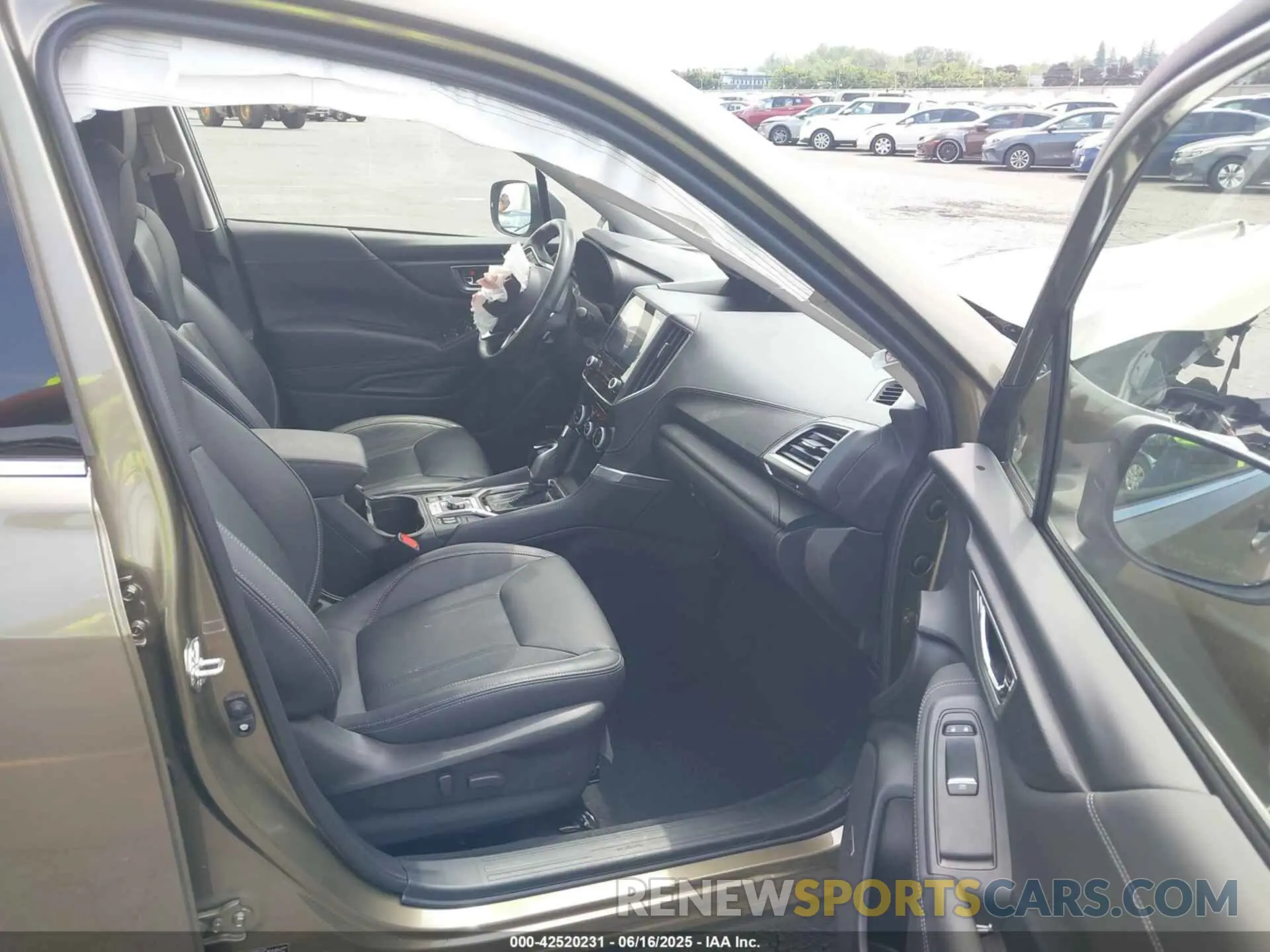 5 fotografías del automóvil dañado JF2SKARC6PH450674 SUBARU FORESTER 2023