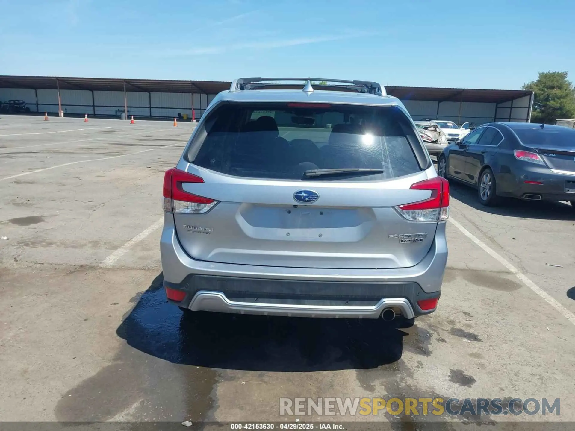 16 fotografías del automóvil dañado JF2SKARC9PH506171 SUBARU FORESTER 2023