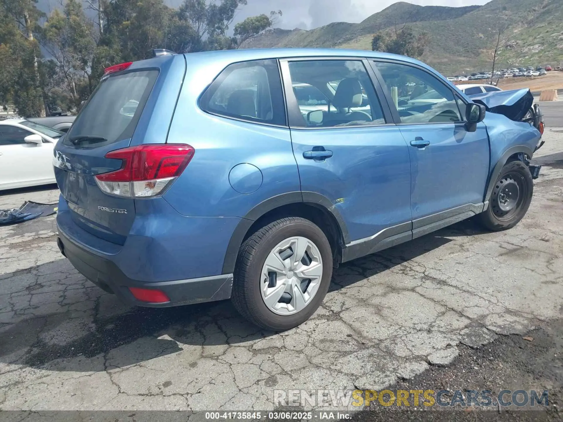 4 fotografías del automóvil dañado JF2SKAAC3RH493948 SUBARU FORESTER 2024