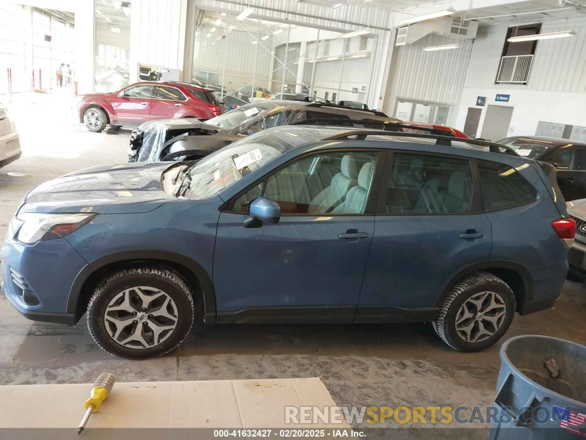 14 fotografías del automóvil dañado JF2SKACC3RH434783 SUBARU FORESTER 2024