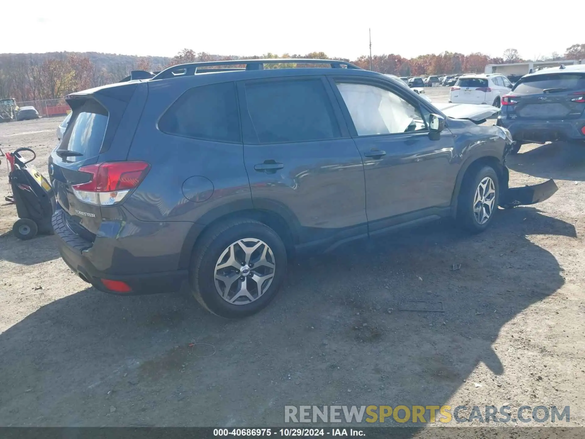 4 fotografías del automóvil dañado JF2SKACC5RH503523 SUBARU FORESTER 2024