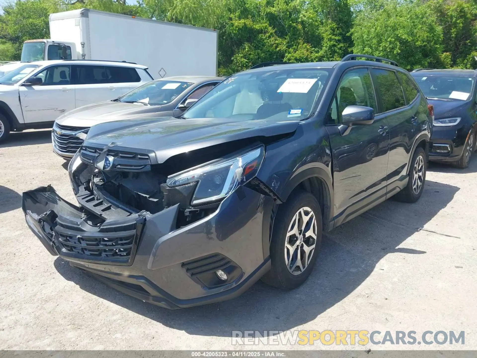 2 fotografías del automóvil dañado JF2SKACC6RH448855 SUBARU FORESTER 2024