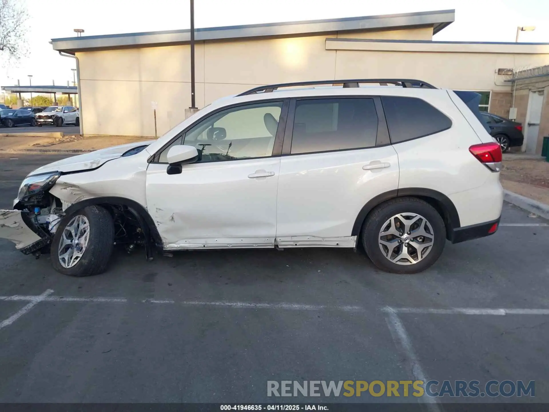 15 fotografías del automóvil dañado JF2SKACC8RH432222 SUBARU FORESTER 2024