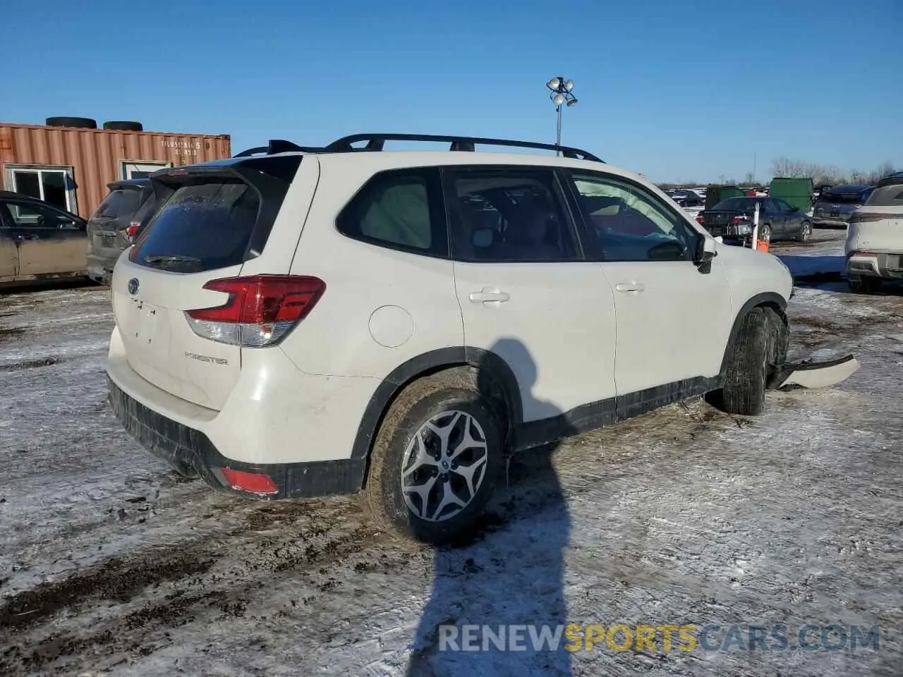 3 fotografías del automóvil dañado JF2SKADC2RH449533 SUBARU FORESTER 2024