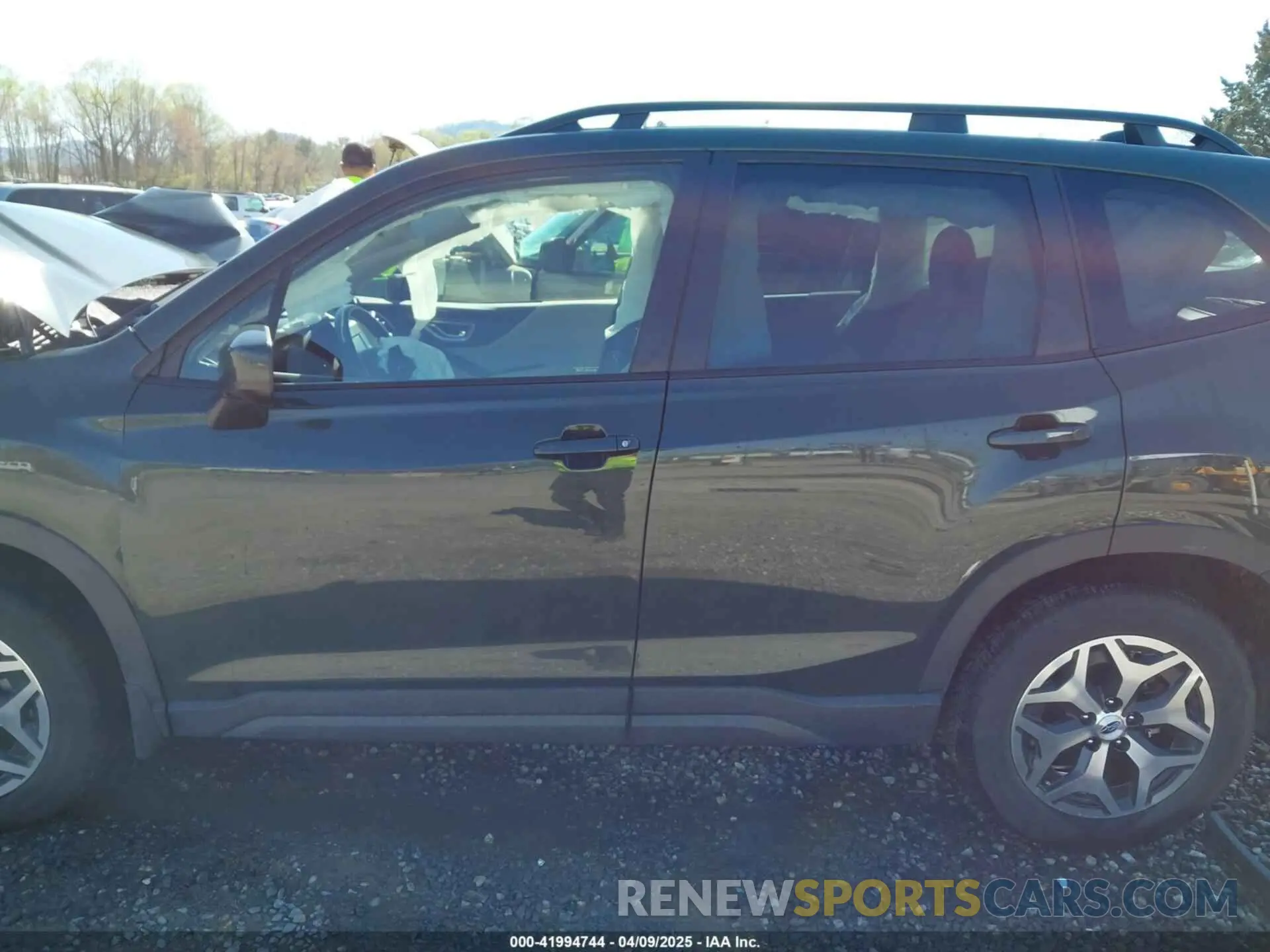 14 fotografías del automóvil dañado JF2SKADC3RH425807 SUBARU FORESTER 2024
