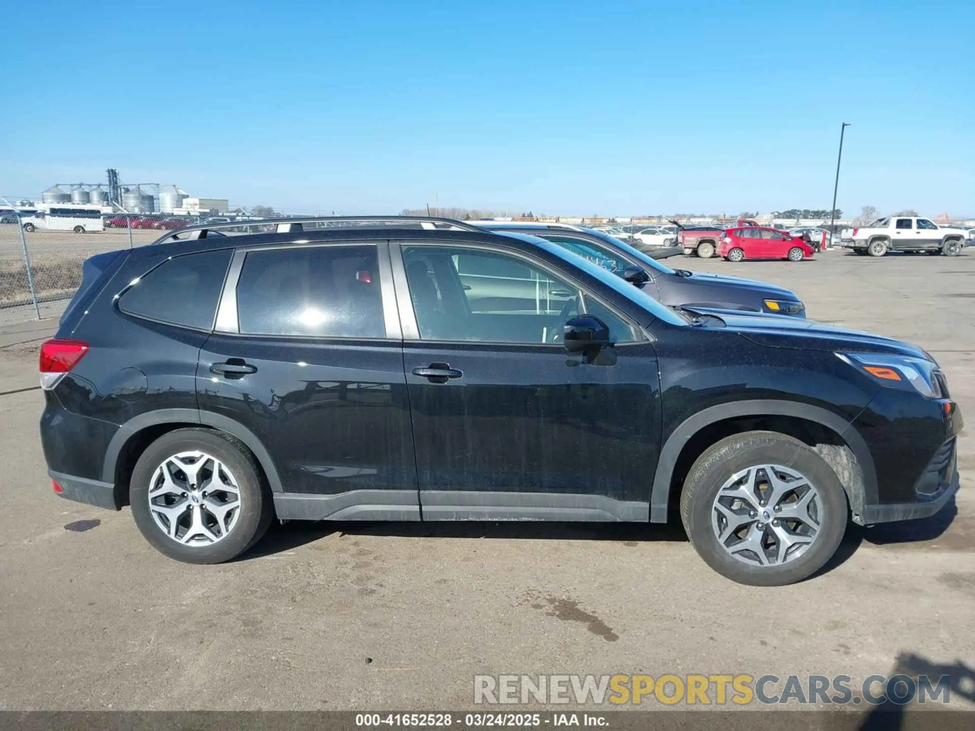 13 fotografías del automóvil dañado JF2SKADC3RH478474 SUBARU FORESTER 2024