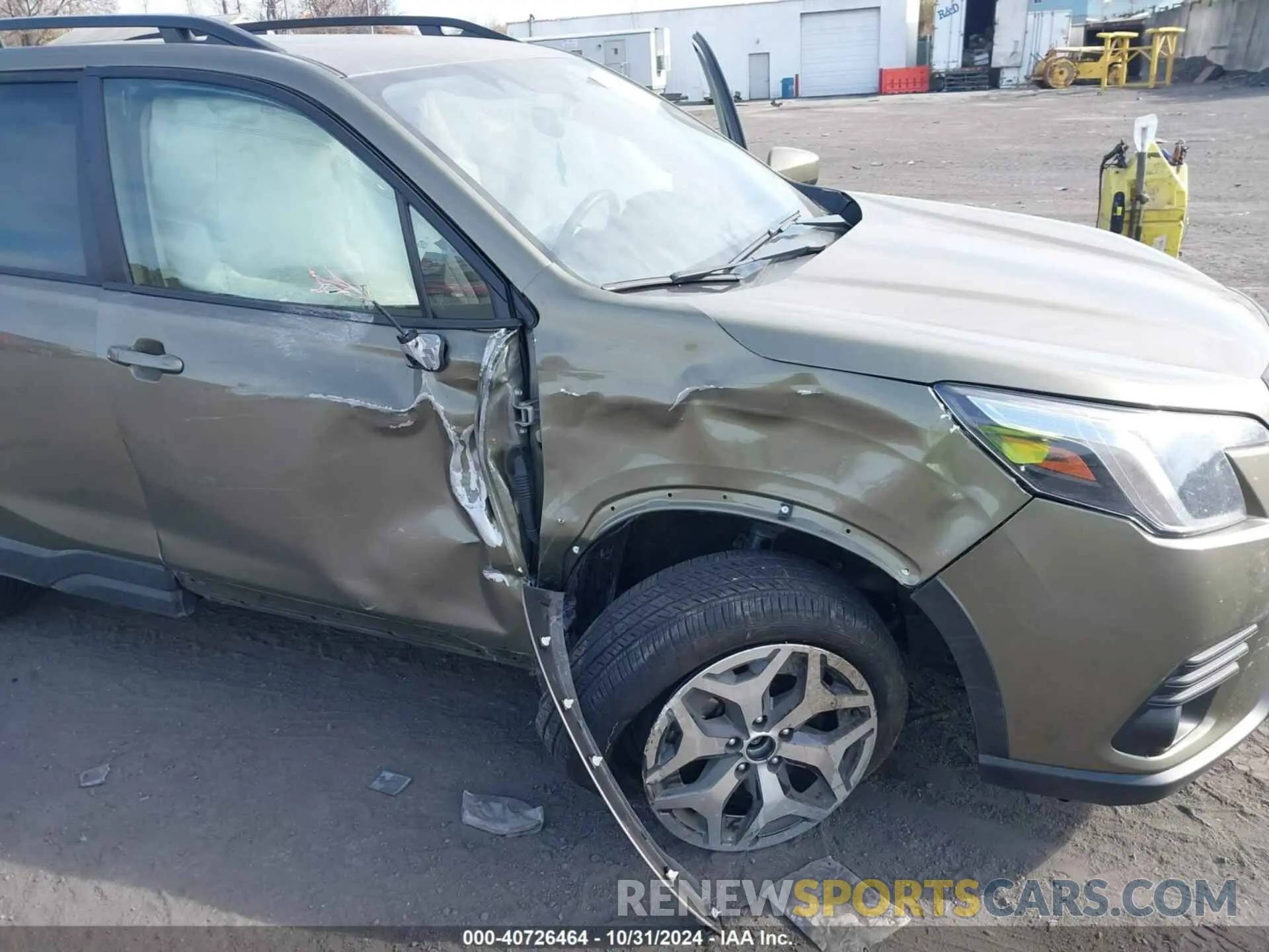 6 fotografías del automóvil dañado JF2SKADC4RH501101 SUBARU FORESTER 2024