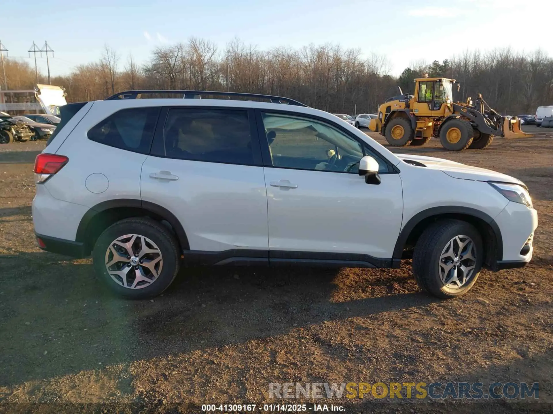 13 fotografías del automóvil dañado JF2SKADC5RH437618 SUBARU FORESTER 2024
