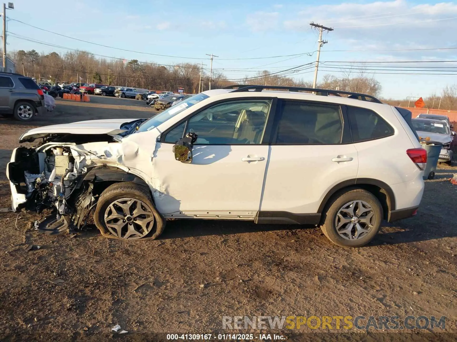 14 fotografías del automóvil dañado JF2SKADC5RH437618 SUBARU FORESTER 2024