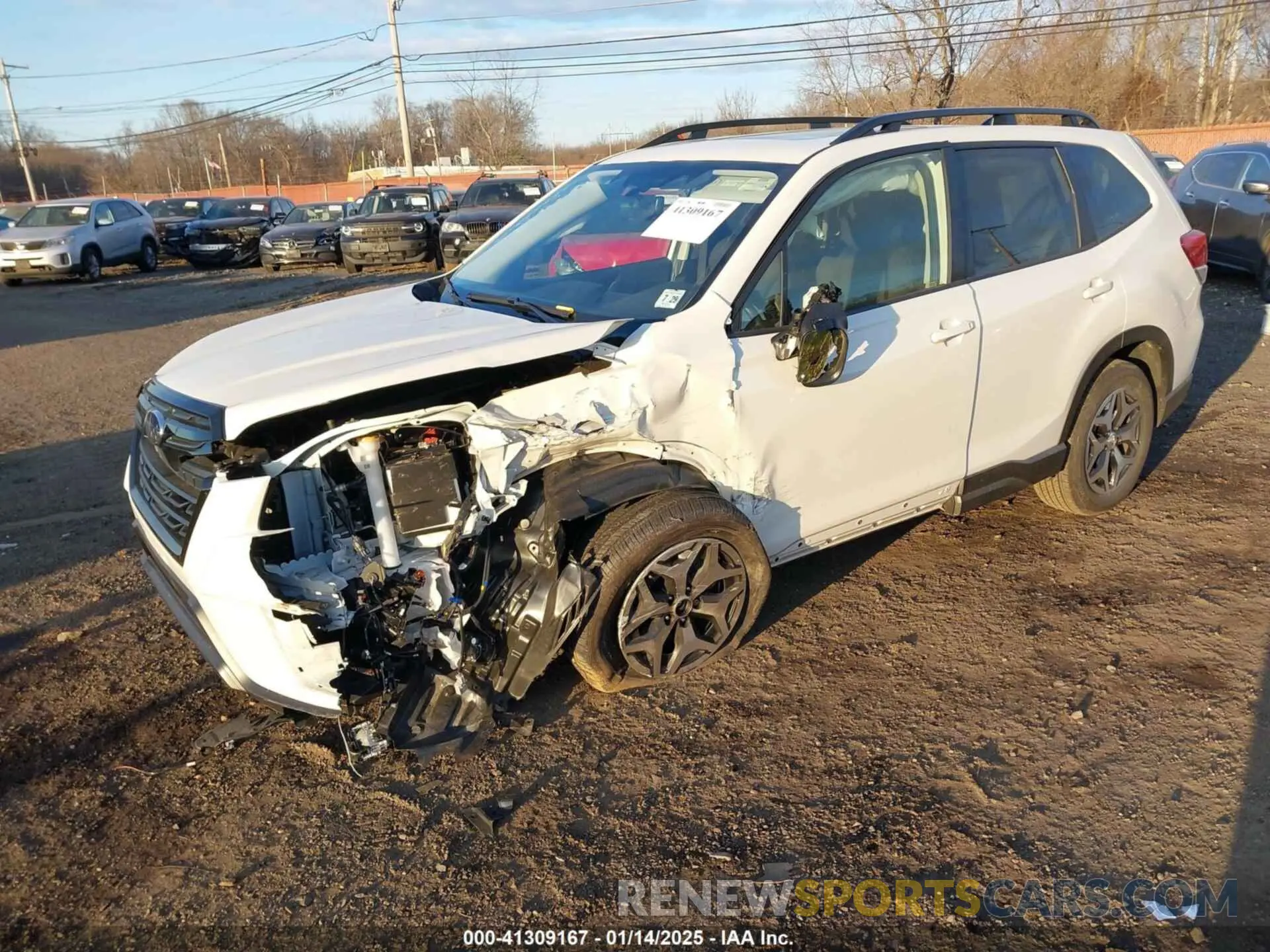 2 fotografías del automóvil dañado JF2SKADC5RH437618 SUBARU FORESTER 2024