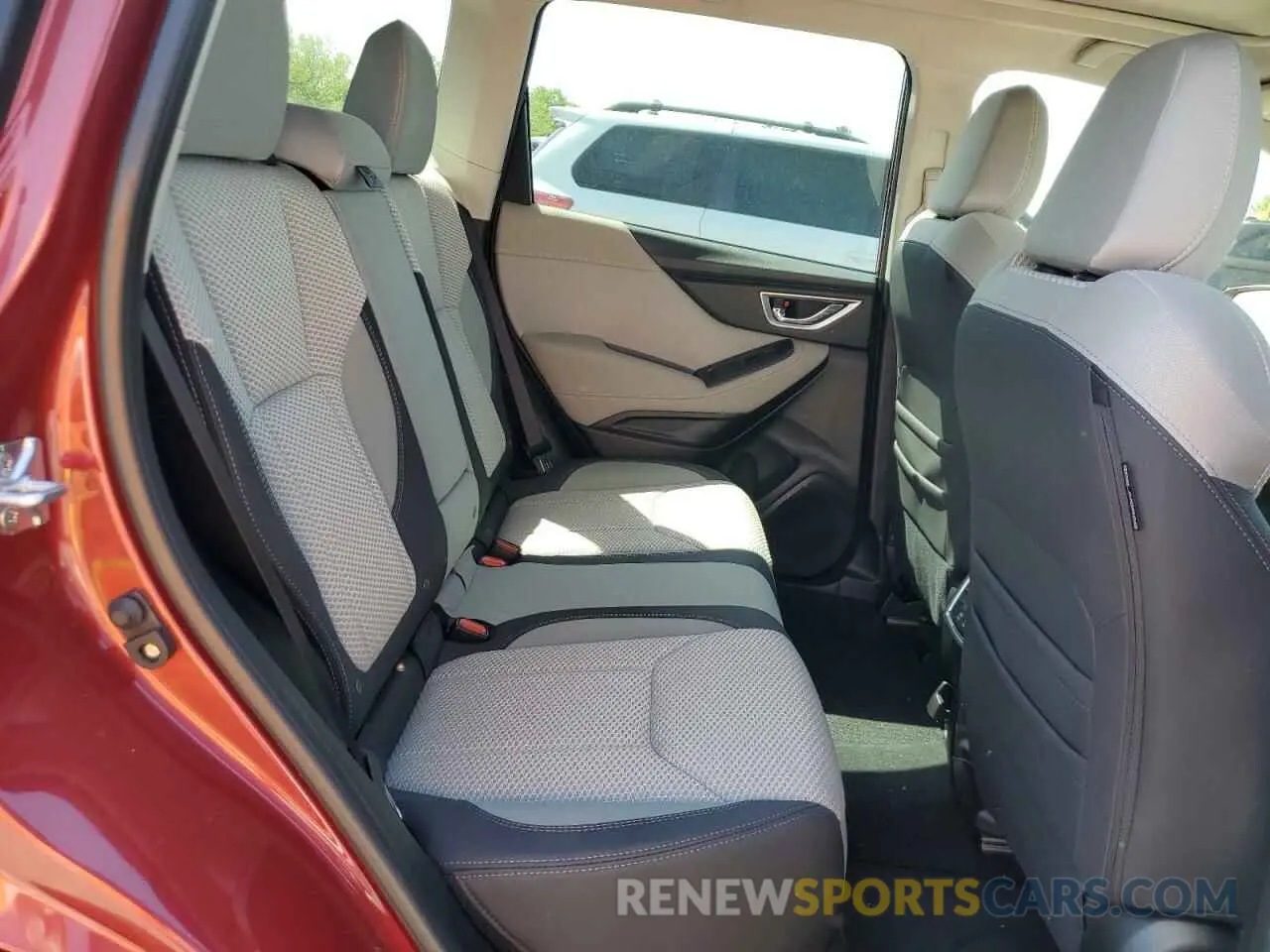 11 fotografías del automóvil dañado JF2SKADC7RH404099 SUBARU FORESTER 2024
