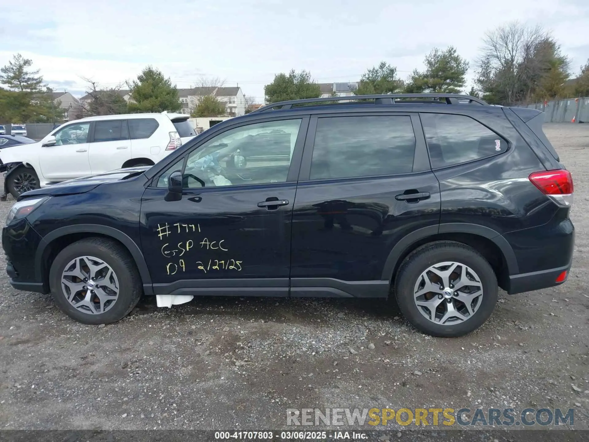 13 fotografías del automóvil dañado JF2SKADC8RH492337 SUBARU FORESTER 2024