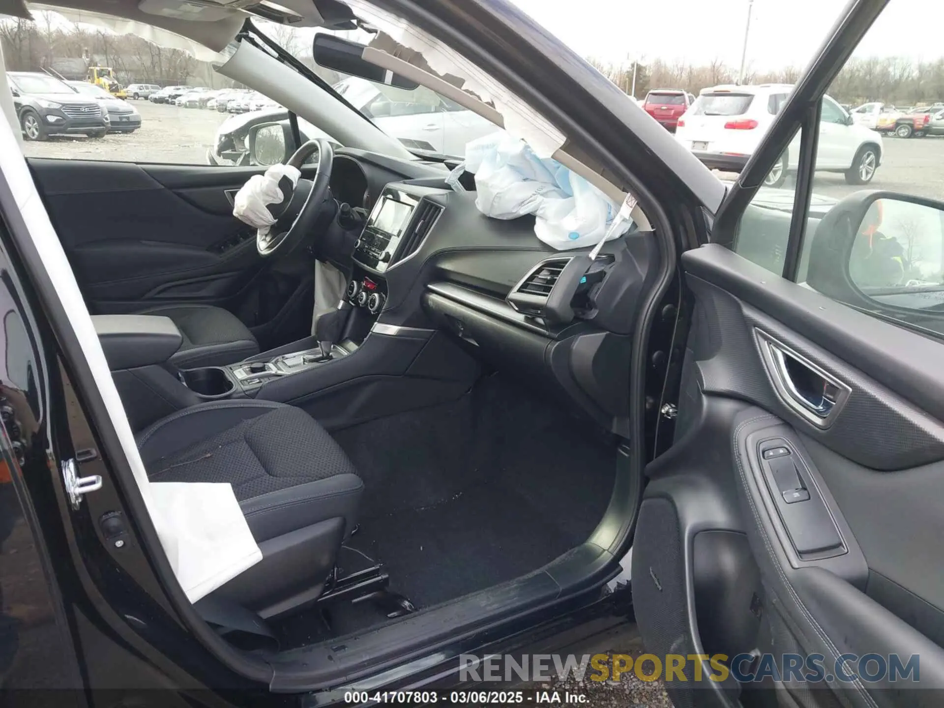 5 fotografías del automóvil dañado JF2SKADC8RH492337 SUBARU FORESTER 2024