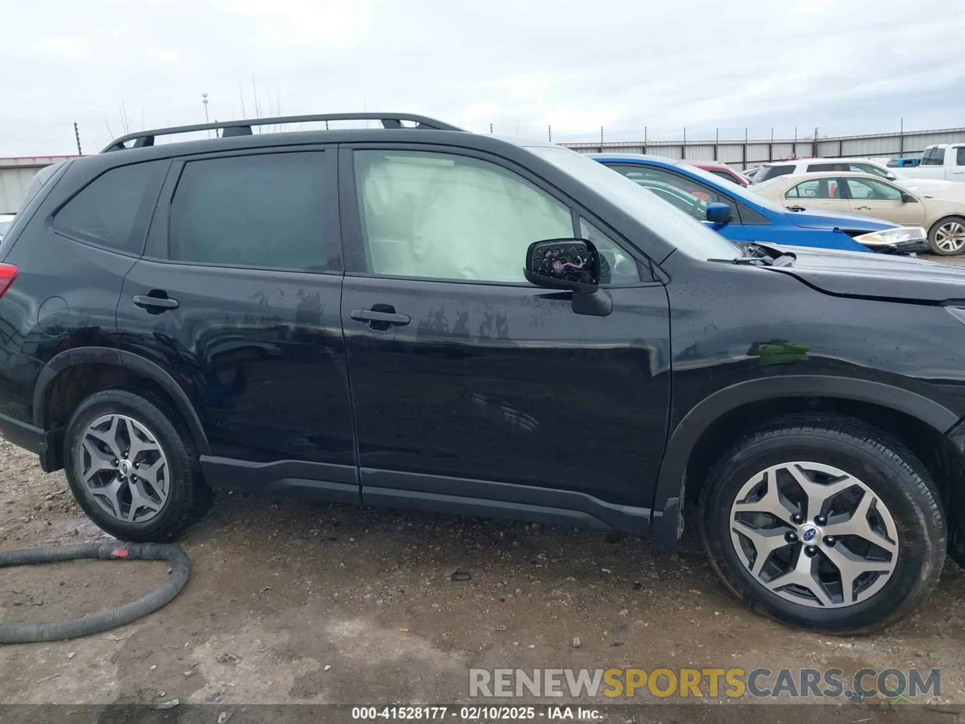 14 fotografías del automóvil dañado JF2SKADCXRH421690 SUBARU FORESTER 2024