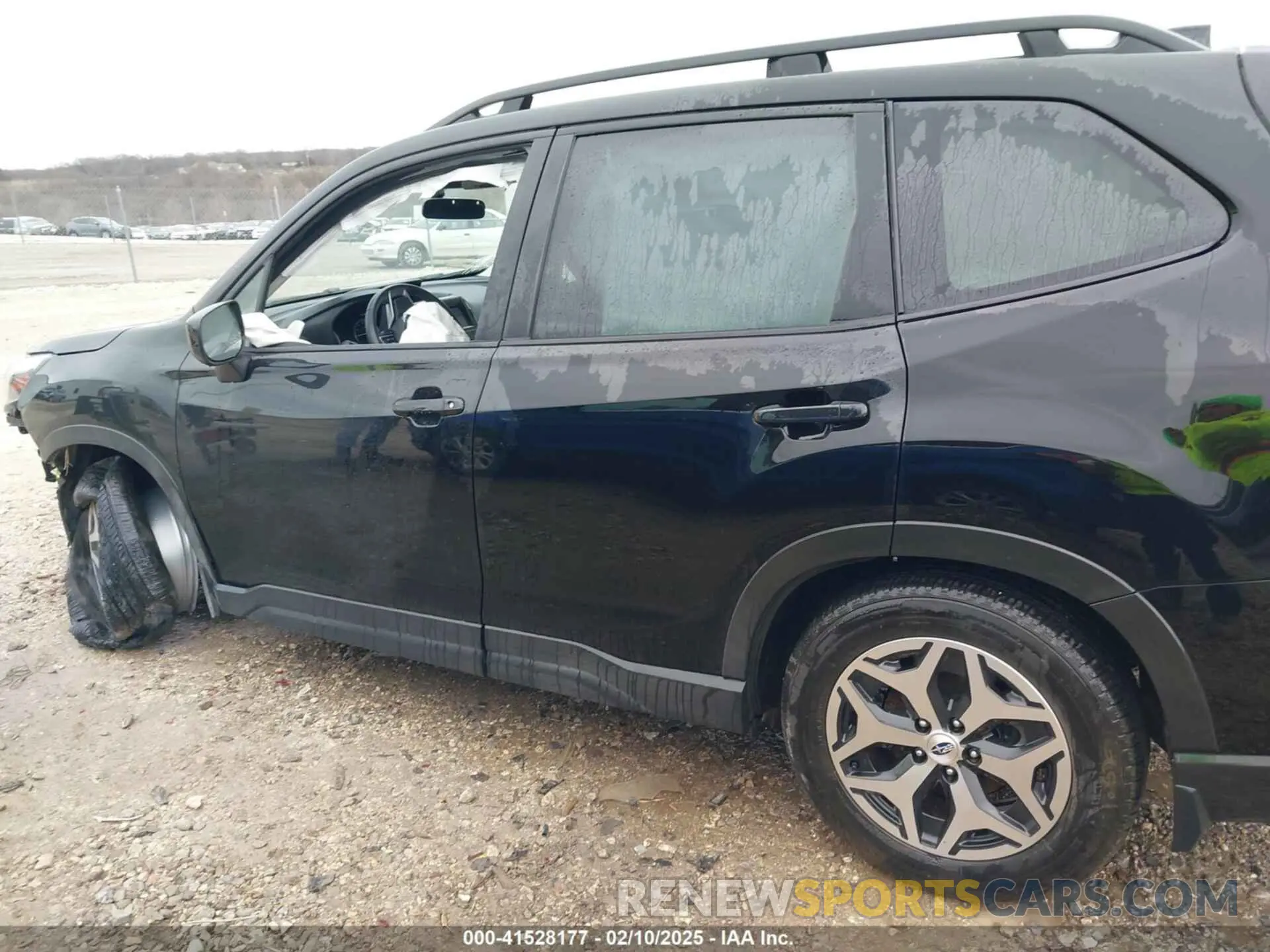 15 fotografías del automóvil dañado JF2SKADCXRH421690 SUBARU FORESTER 2024