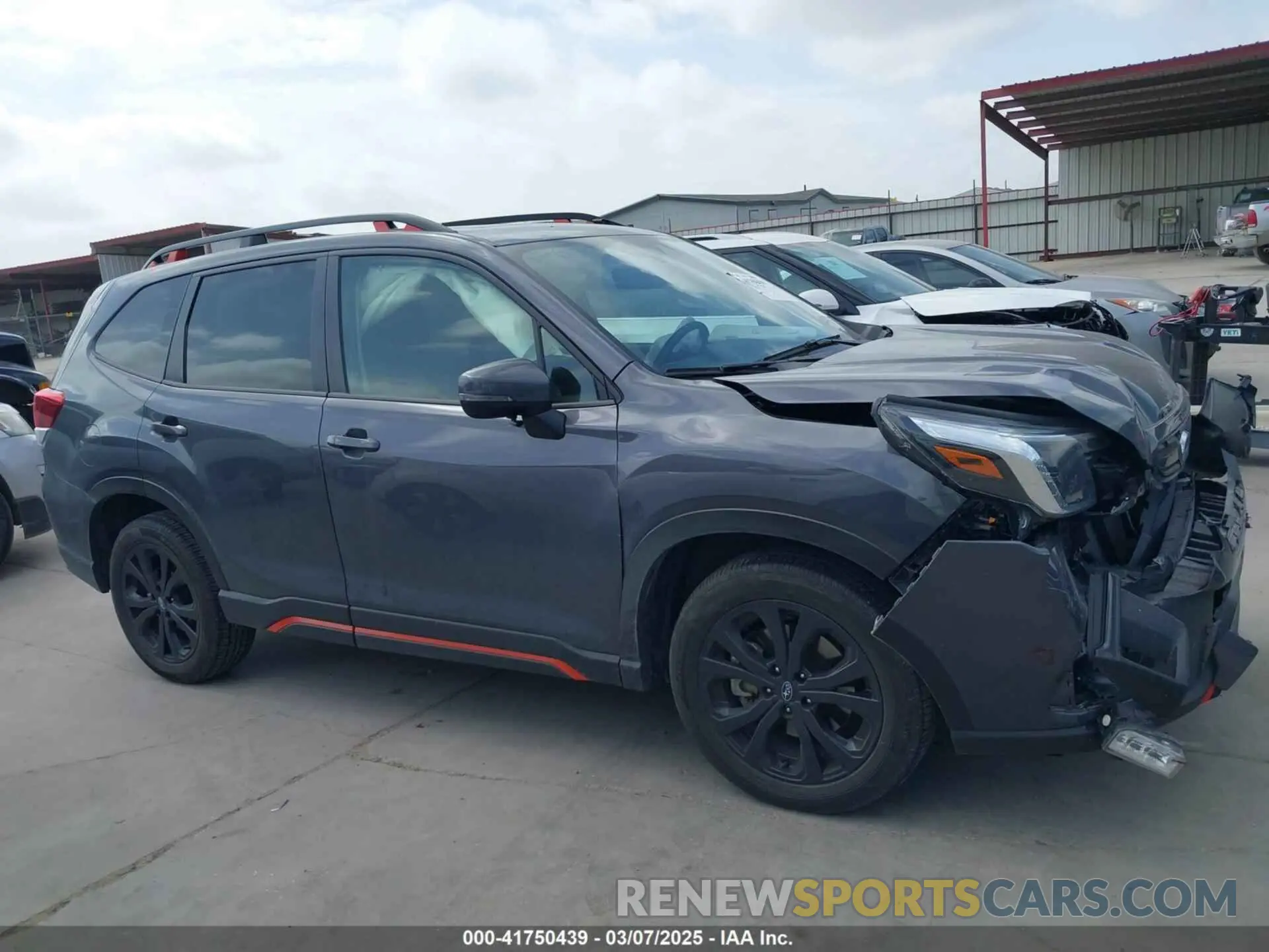 13 fotografías del automóvil dañado JF2SKAGC2RH493091 SUBARU FORESTER 2024
