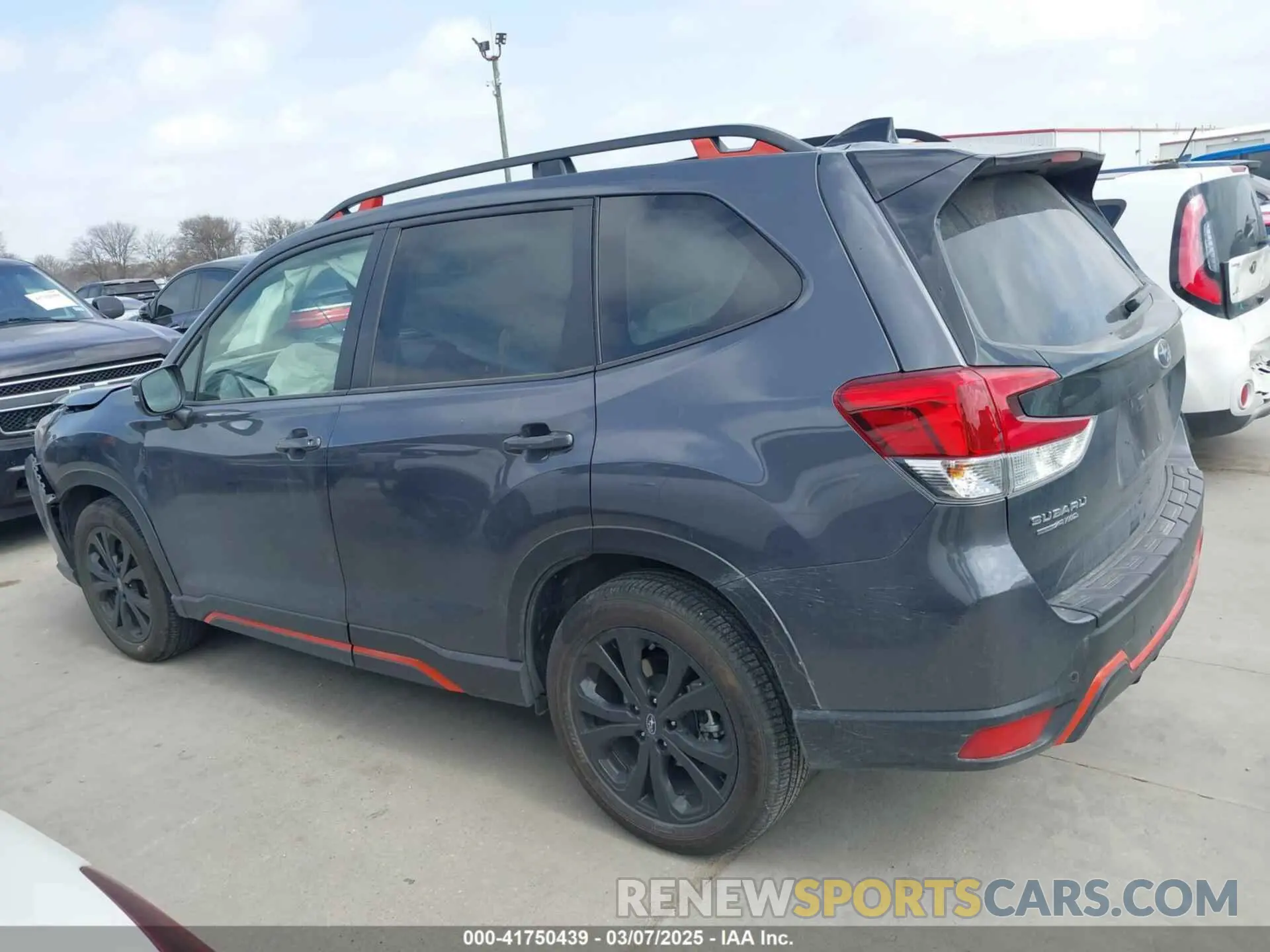 14 fotografías del automóvil dañado JF2SKAGC2RH493091 SUBARU FORESTER 2024