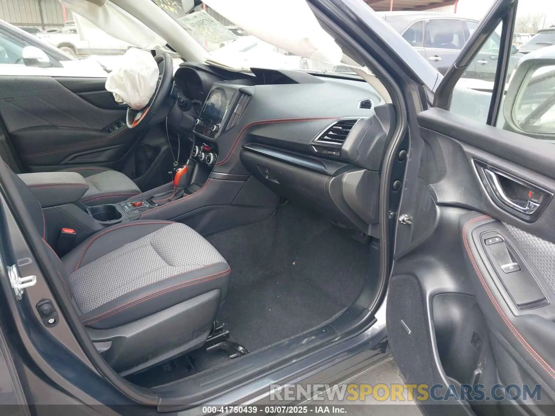 5 fotografías del automóvil dañado JF2SKAGC2RH493091 SUBARU FORESTER 2024