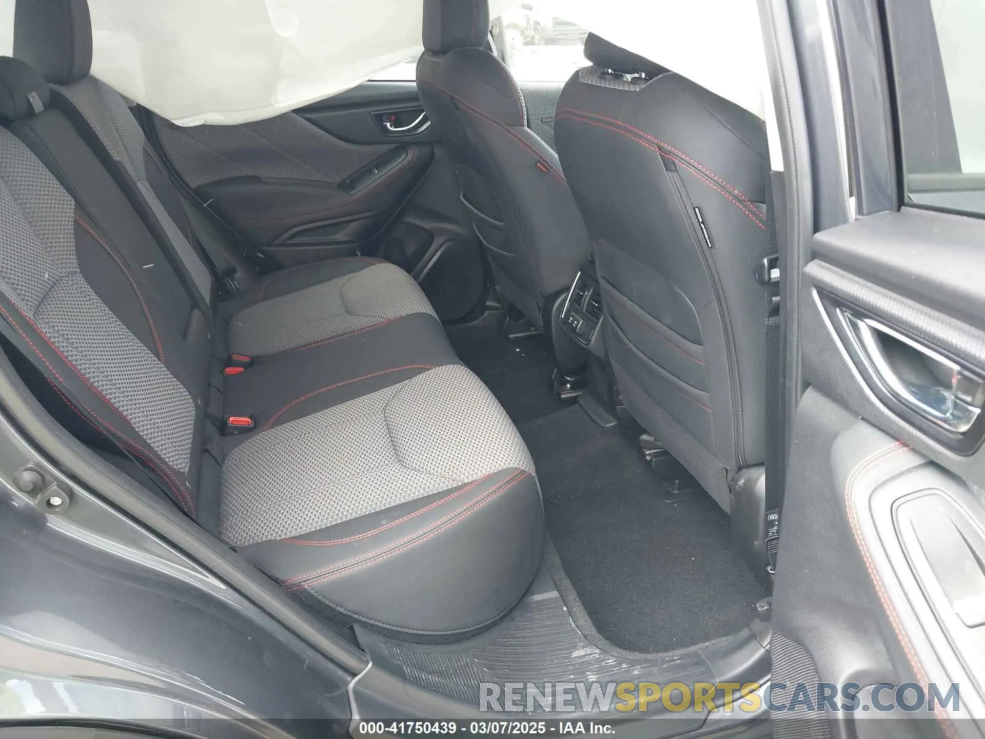 8 fotografías del automóvil dañado JF2SKAGC2RH493091 SUBARU FORESTER 2024