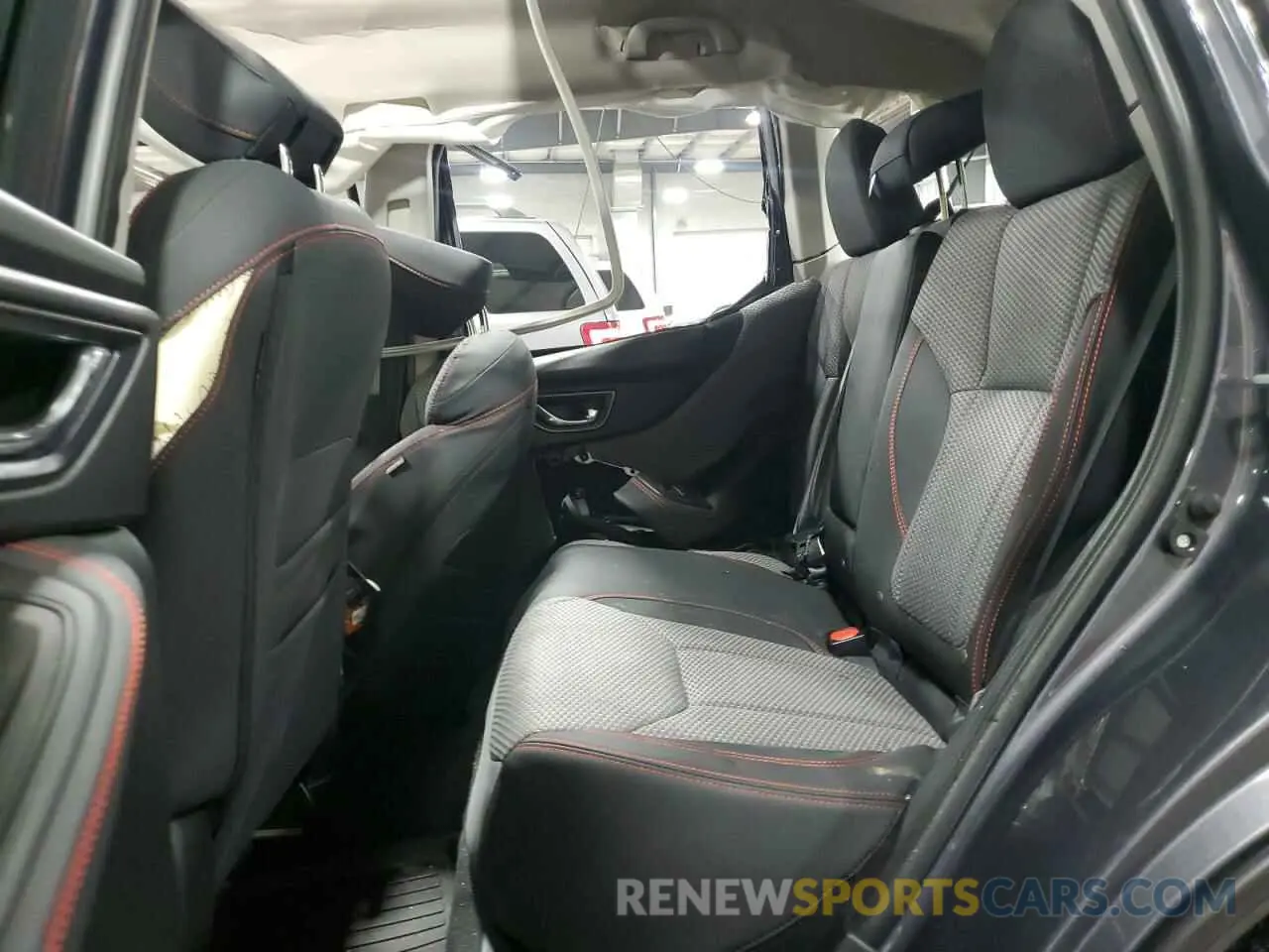 12 fotografías del automóvil dañado JF2SKAGC5RH491335 SUBARU FORESTER 2024