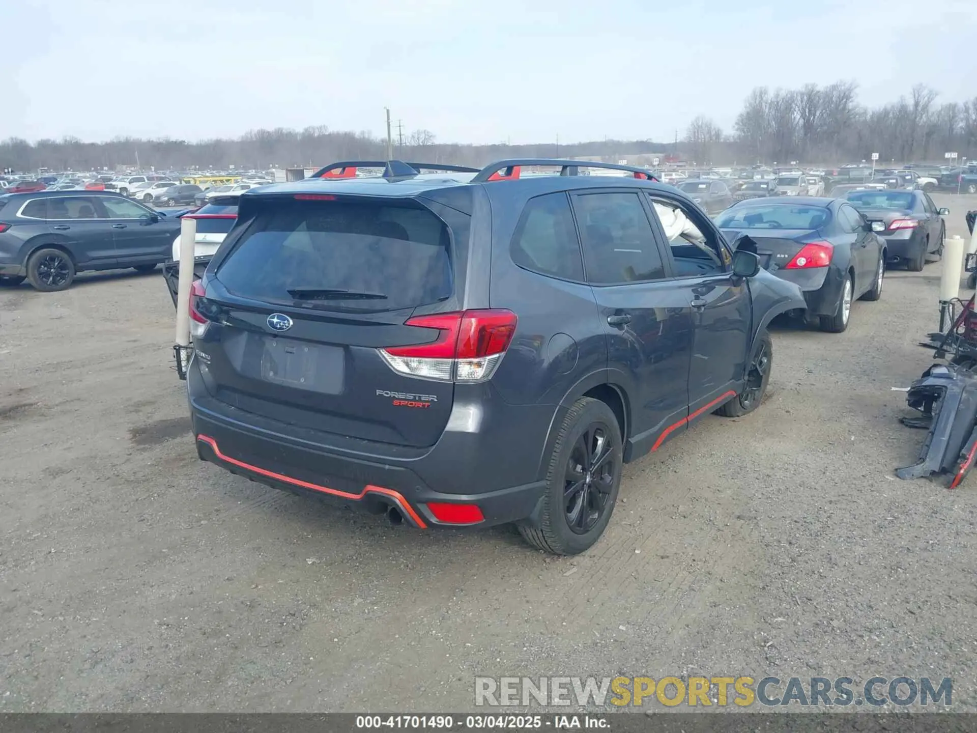 4 fotografías del automóvil dañado JF2SKAGC6RH401903 SUBARU FORESTER 2024