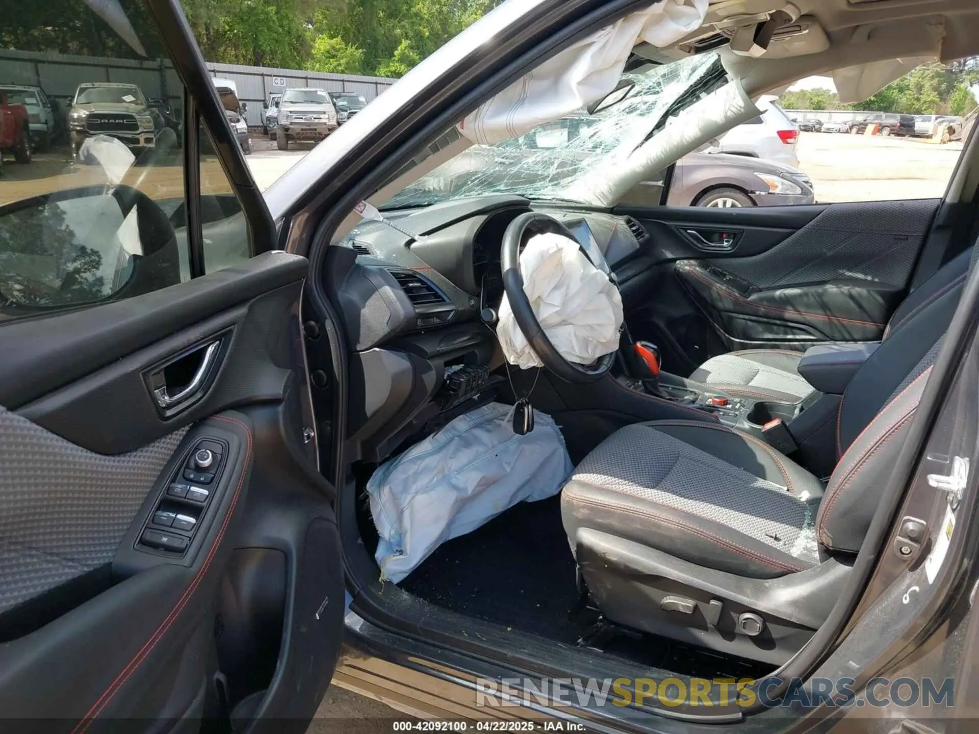 5 fotografías del automóvil dañado JF2SKAGC9RH421742 SUBARU FORESTER 2024