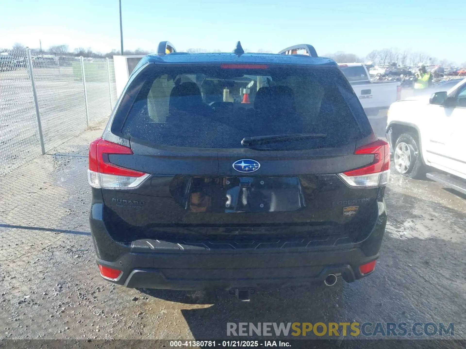 16 fotografías del automóvil dañado JF2SKAJC0RH528235 SUBARU FORESTER 2024