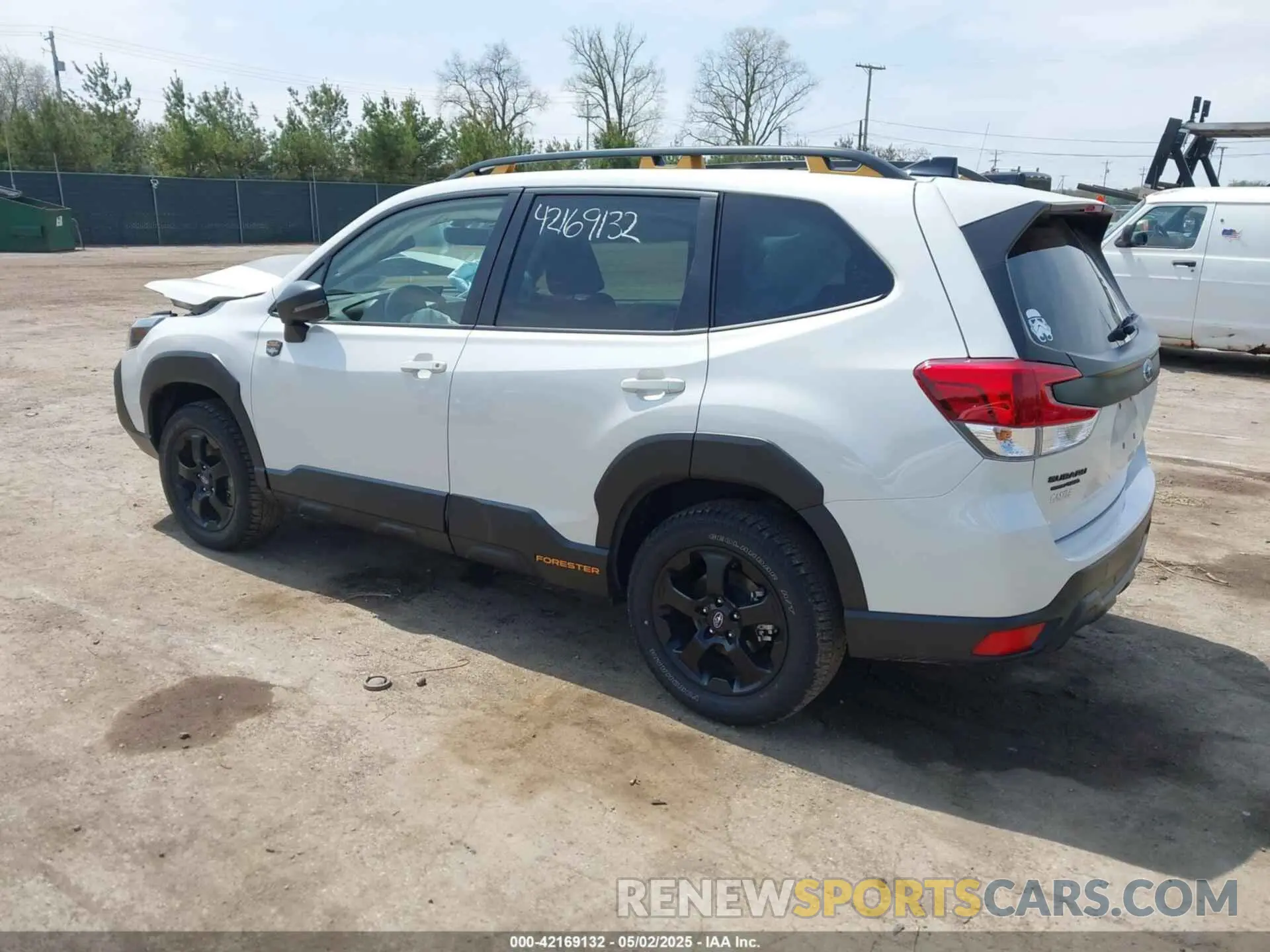 3 fotografías del automóvil dañado JF2SKAJC1RH414549 SUBARU FORESTER 2024
