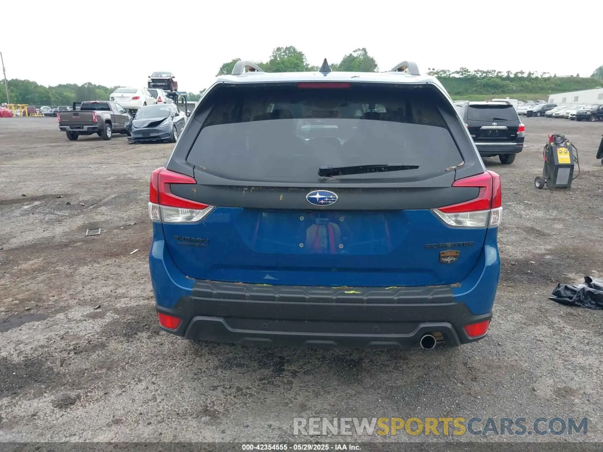 16 fotografías del automóvil dañado JF2SKAJC1RH523335 SUBARU FORESTER 2024