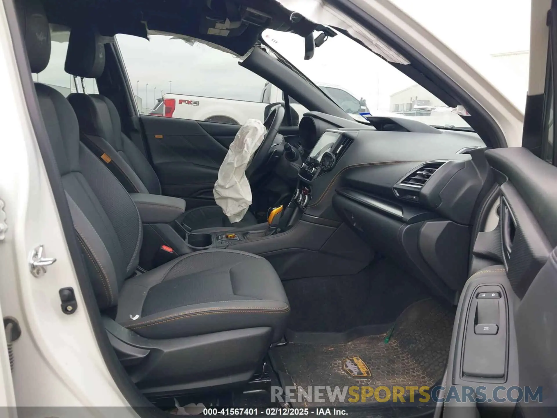 5 fotografías del automóvil dañado JF2SKAJC2RH411109 SUBARU FORESTER 2024