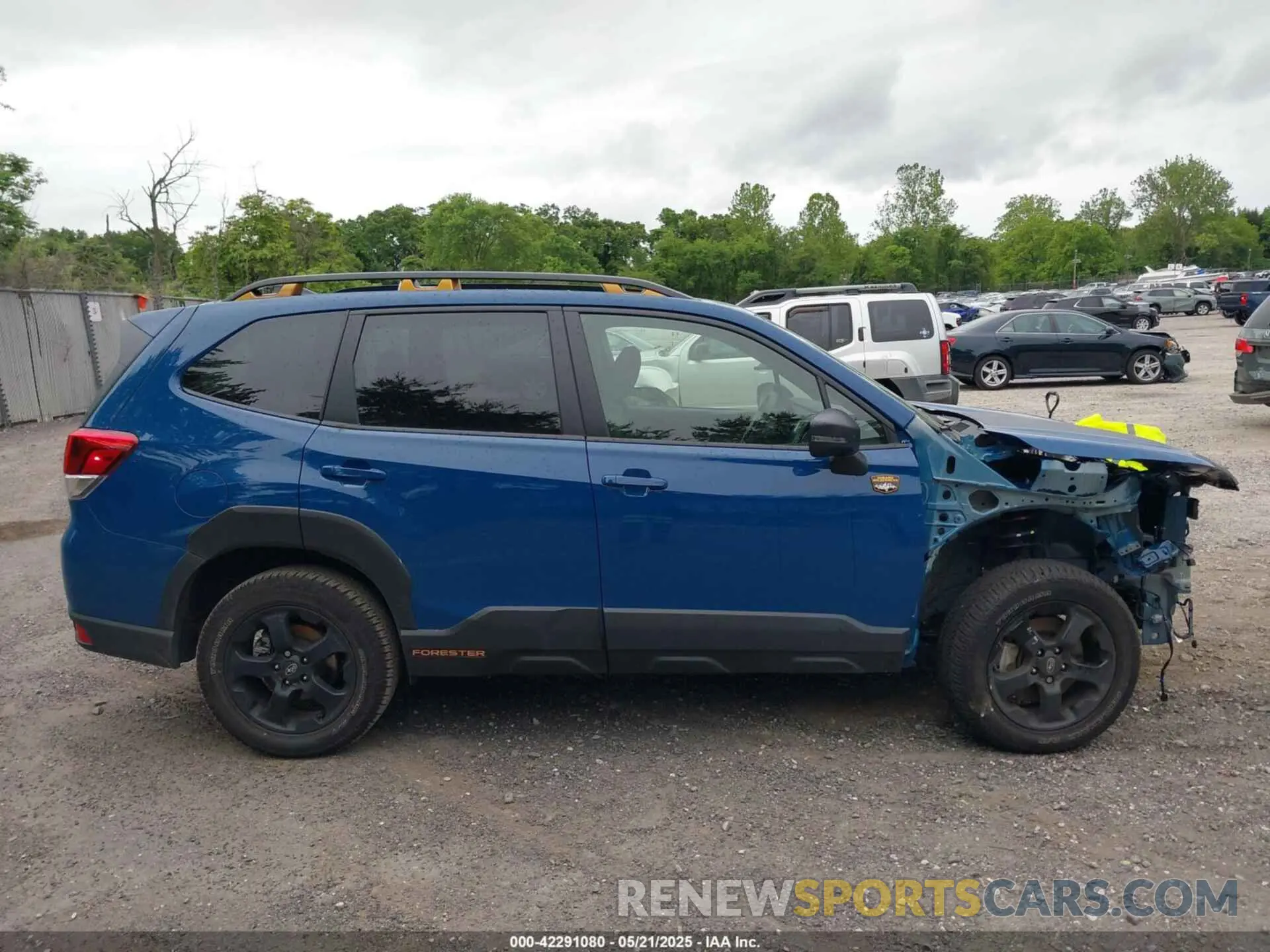 13 fotografías del automóvil dañado JF2SKAJC2RH525613 SUBARU FORESTER 2024