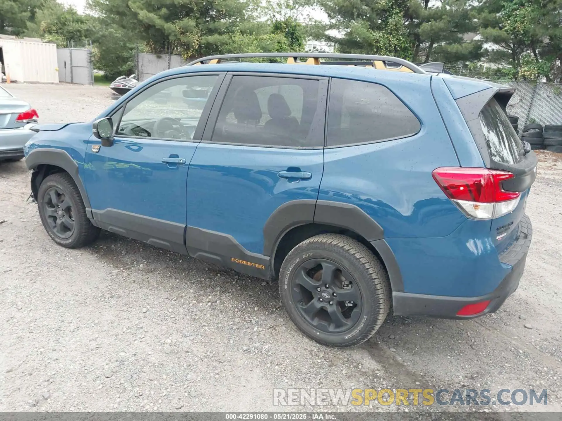 3 fotografías del automóvil dañado JF2SKAJC2RH525613 SUBARU FORESTER 2024