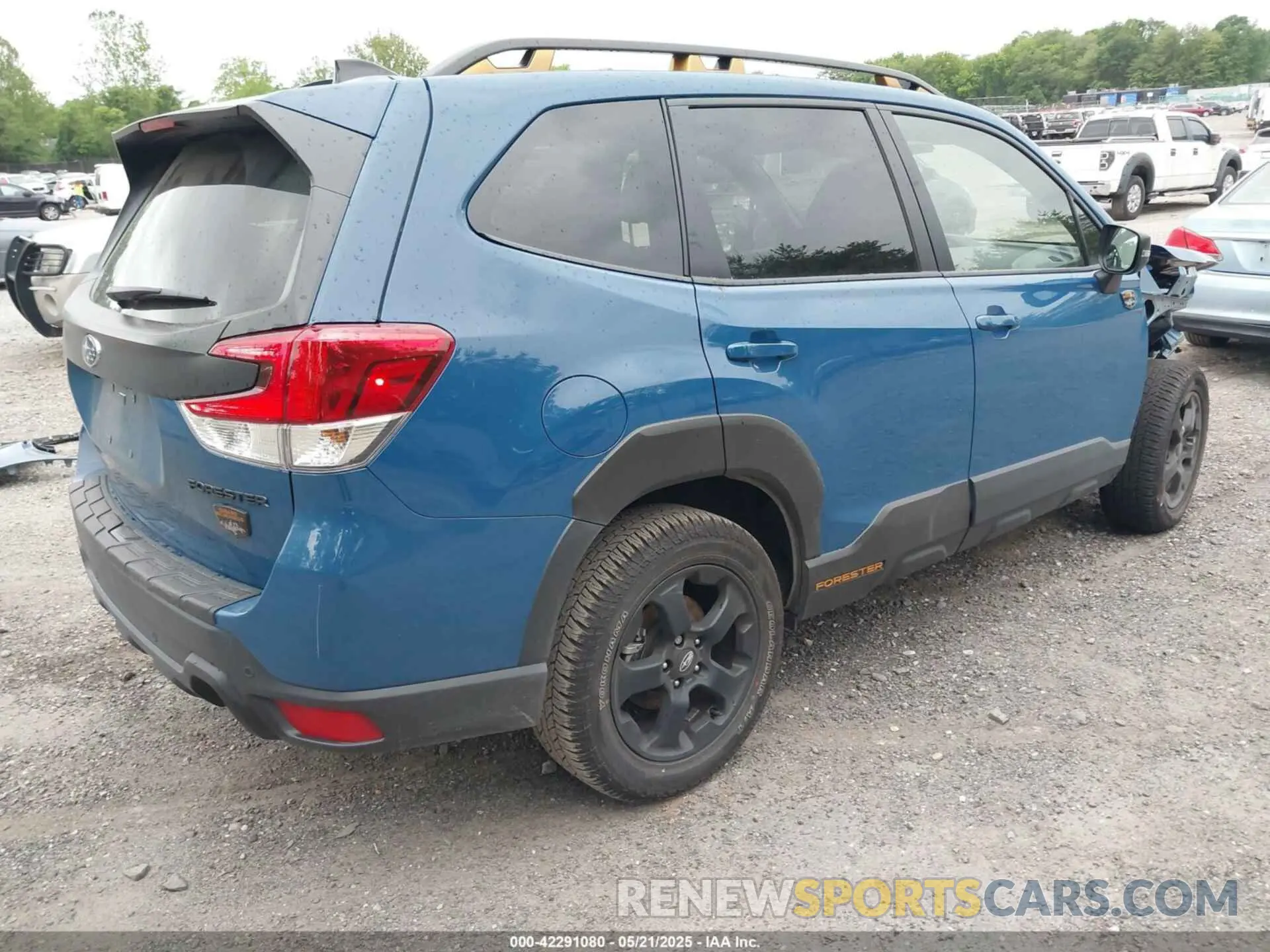 4 fotografías del automóvil dañado JF2SKAJC2RH525613 SUBARU FORESTER 2024