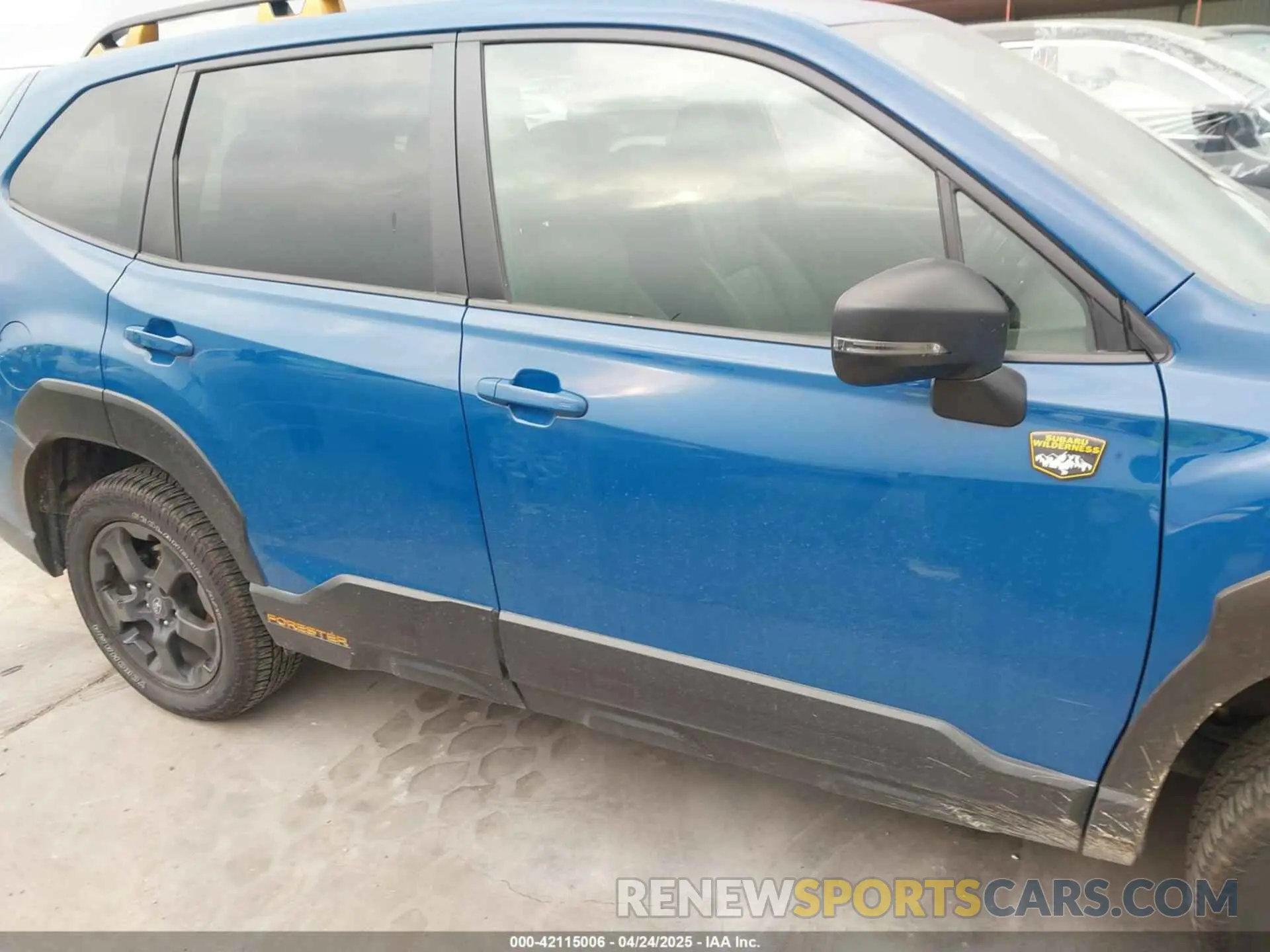 13 fotografías del automóvil dañado JF2SKAJC4RH516833 SUBARU FORESTER 2024