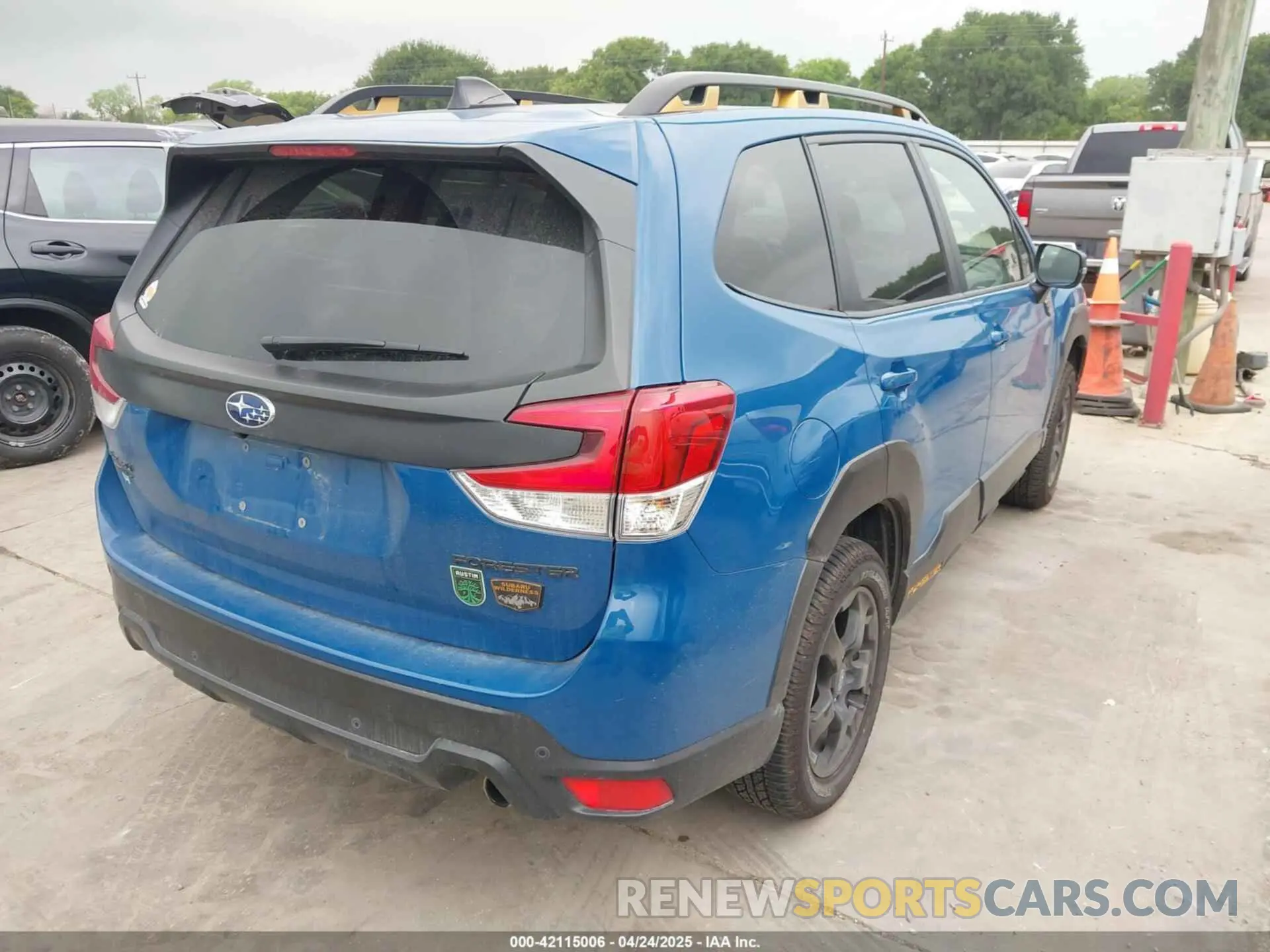 4 fotografías del automóvil dañado JF2SKAJC4RH516833 SUBARU FORESTER 2024