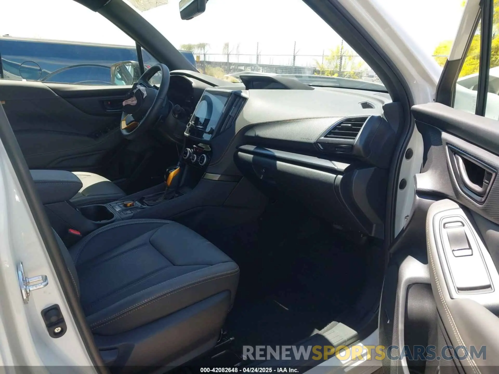 5 fotografías del automóvil dañado JF2SKAJC6RH528367 SUBARU FORESTER 2024