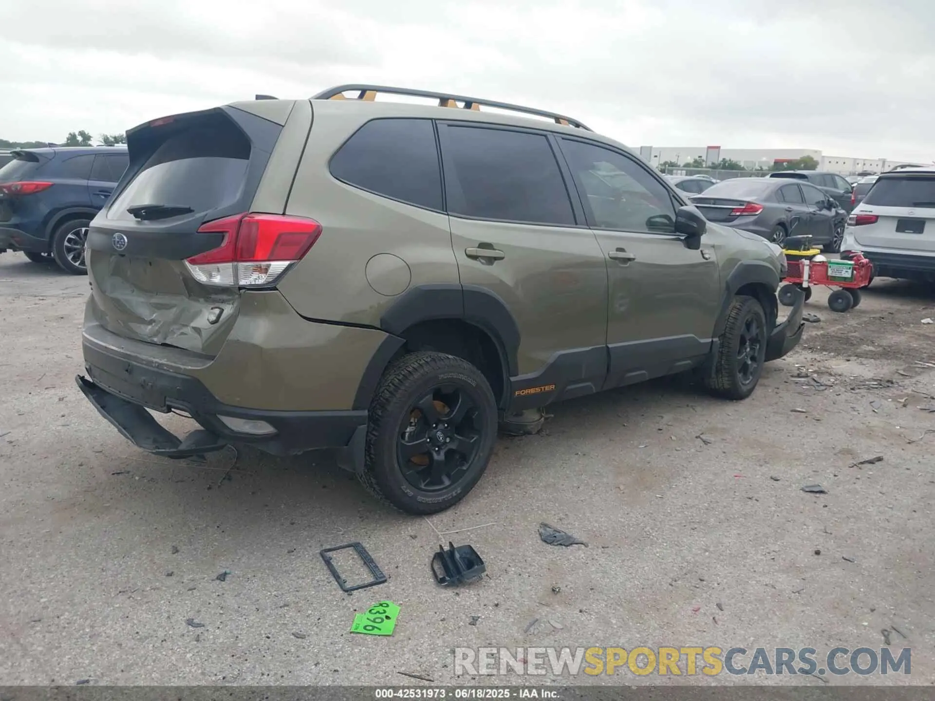 4 fotografías del automóvil dañado JF2SKAJC7RH411932 SUBARU FORESTER 2024