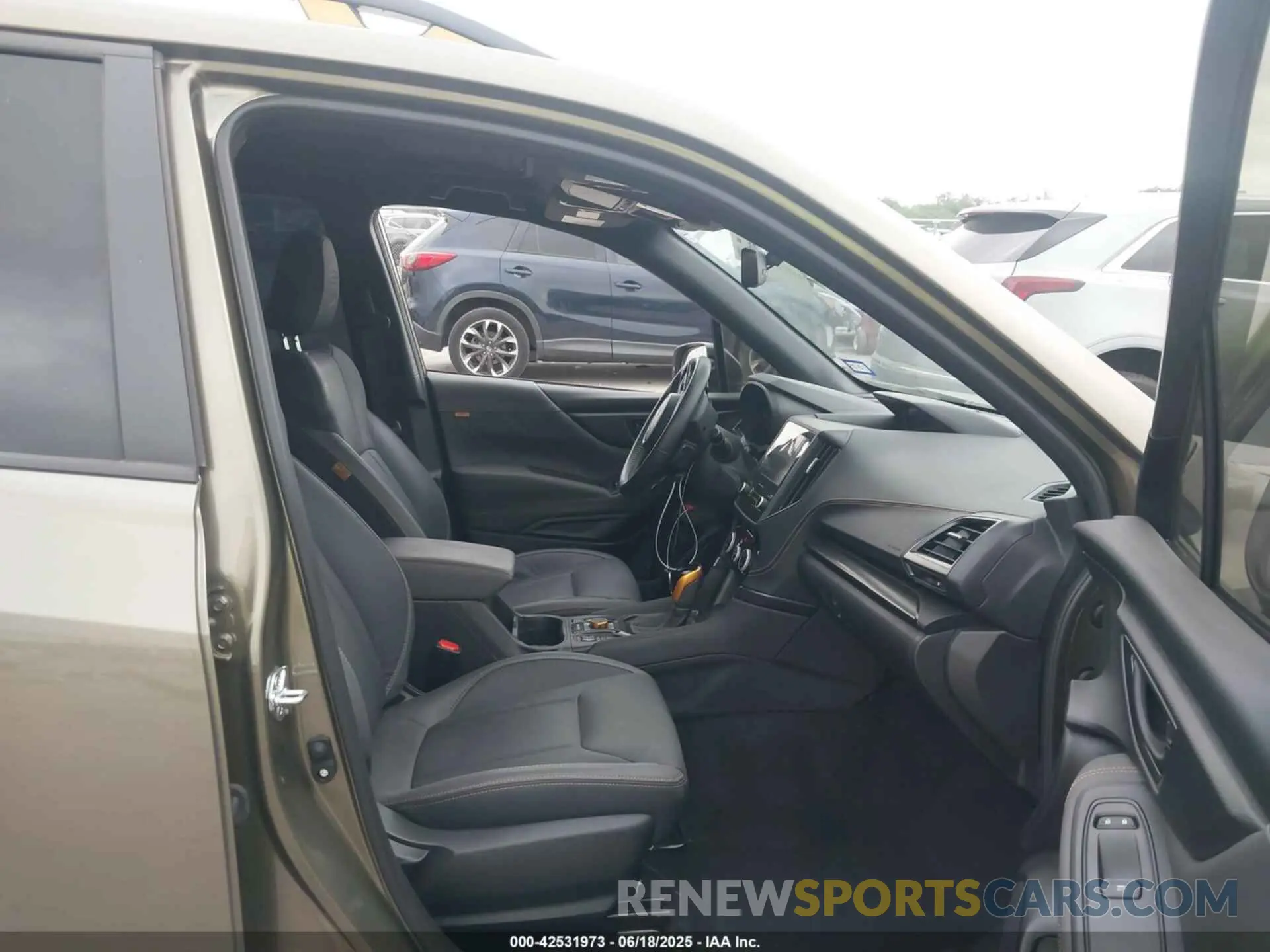 5 fotografías del automóvil dañado JF2SKAJC7RH411932 SUBARU FORESTER 2024
