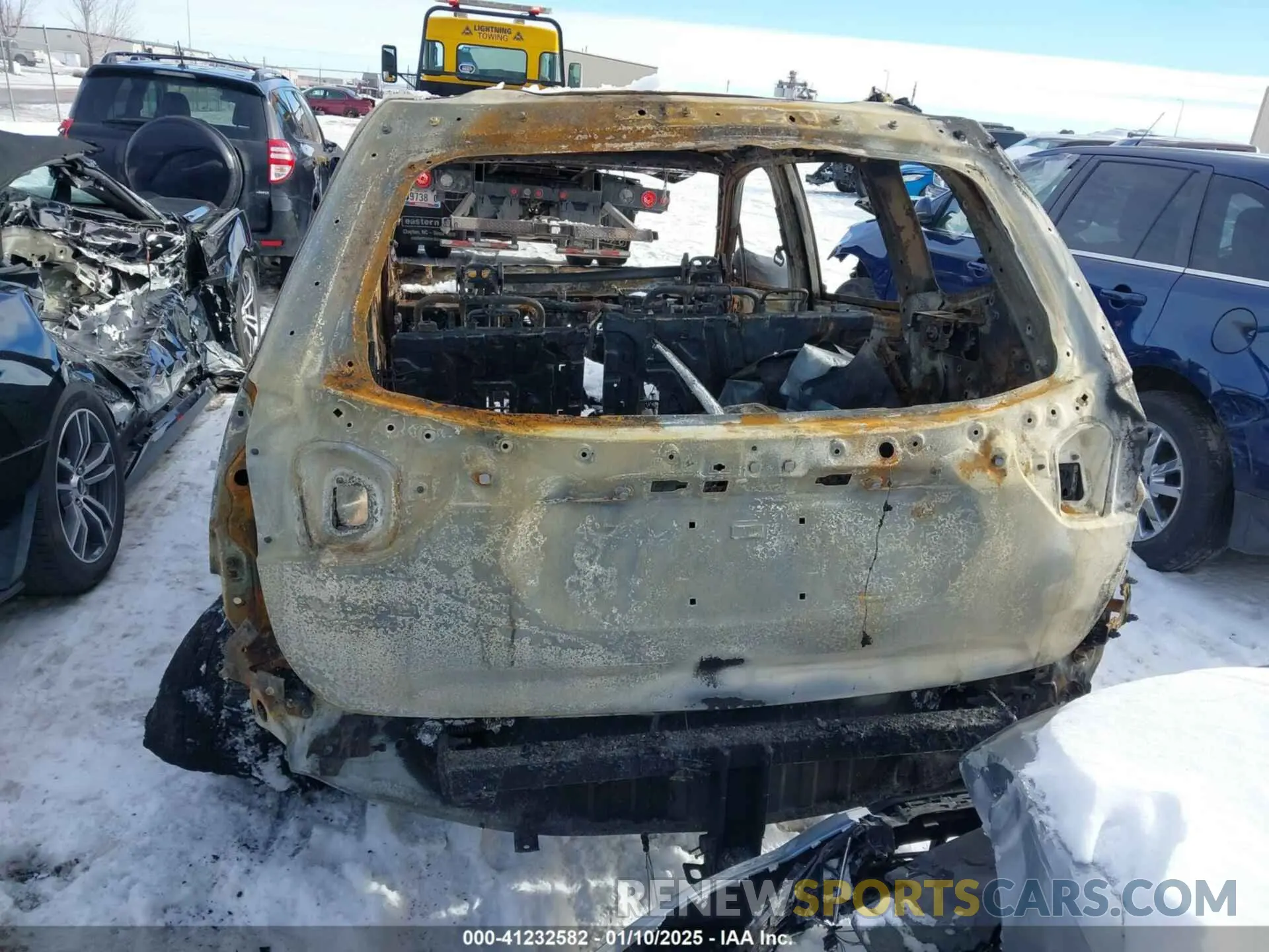 15 fotografías del automóvil dañado JF2SKAJCXRH461885 SUBARU FORESTER 2024