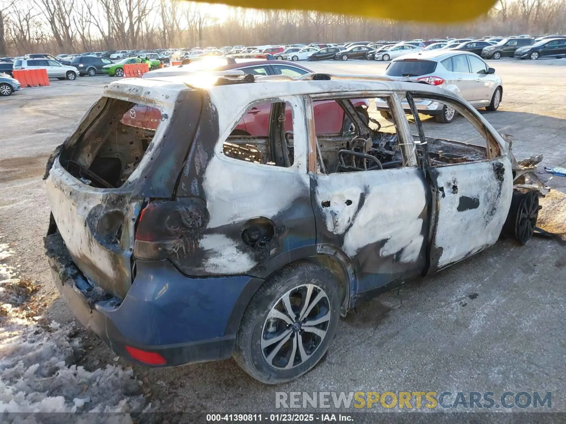 4 fotografías del automóvil dañado JF2SKAKC5RH472520 SUBARU FORESTER 2024