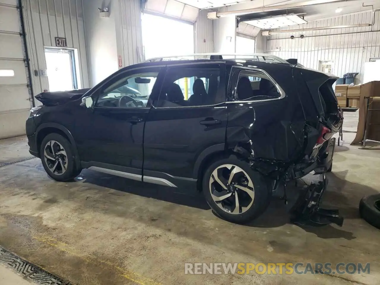 2 fotografías del automóvil dañado JF2SKAMC6RH424831 SUBARU FORESTER 2024