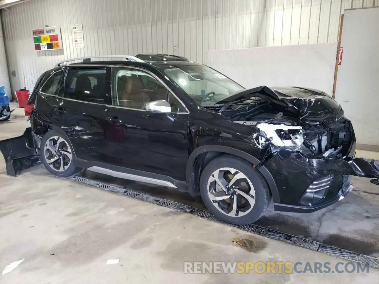 4 fotografías del automóvil dañado JF2SKAMC6RH424831 SUBARU FORESTER 2024