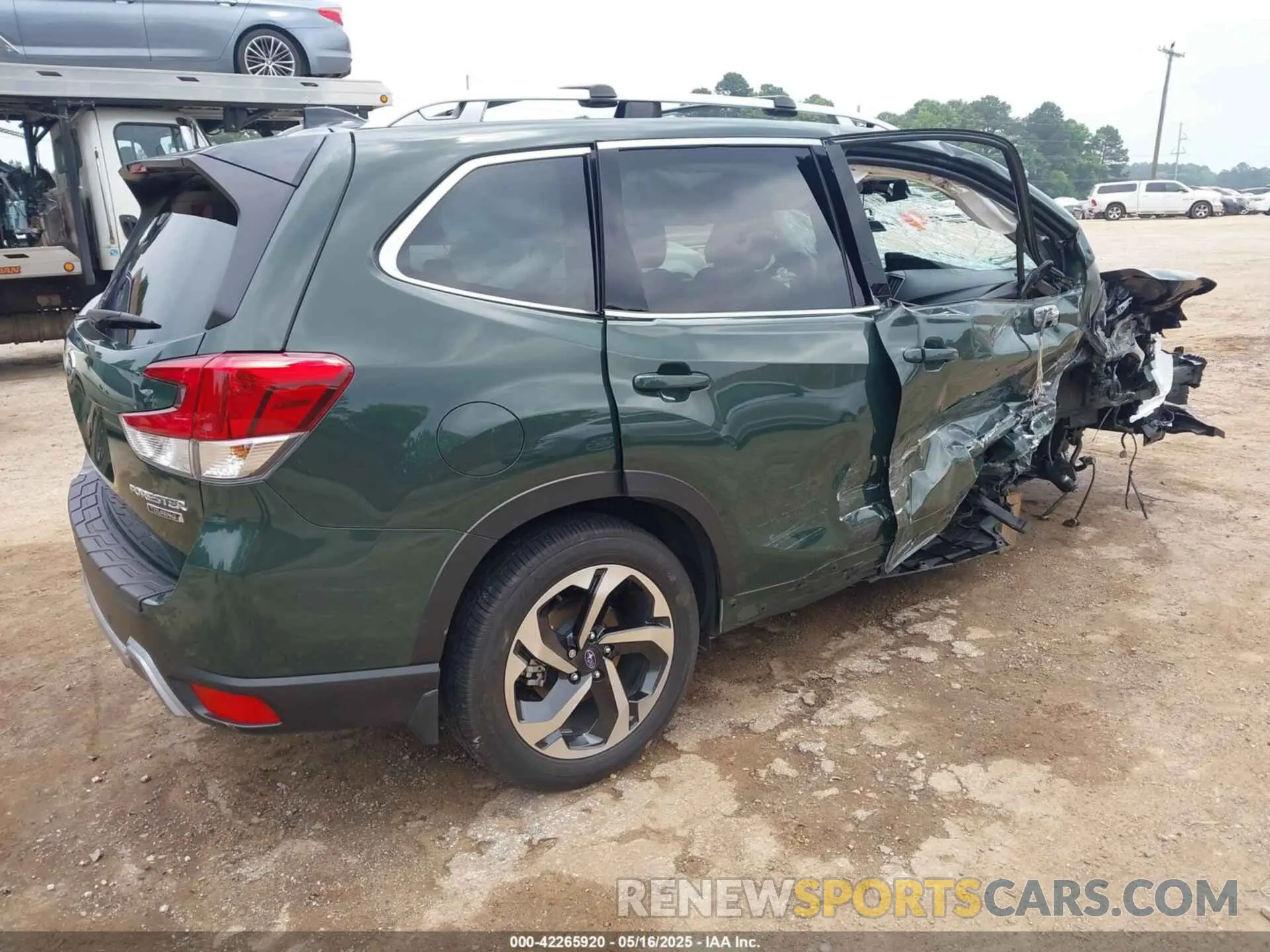 4 fotografías del automóvil dañado JF2SKAMC7RH460687 SUBARU FORESTER 2024
