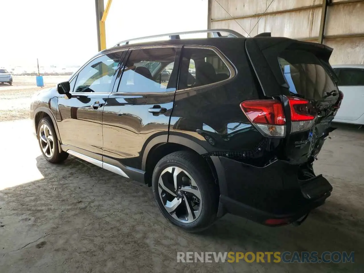 2 fotografías del automóvil dañado JF2SKAMC7RH498940 SUBARU FORESTER 2024