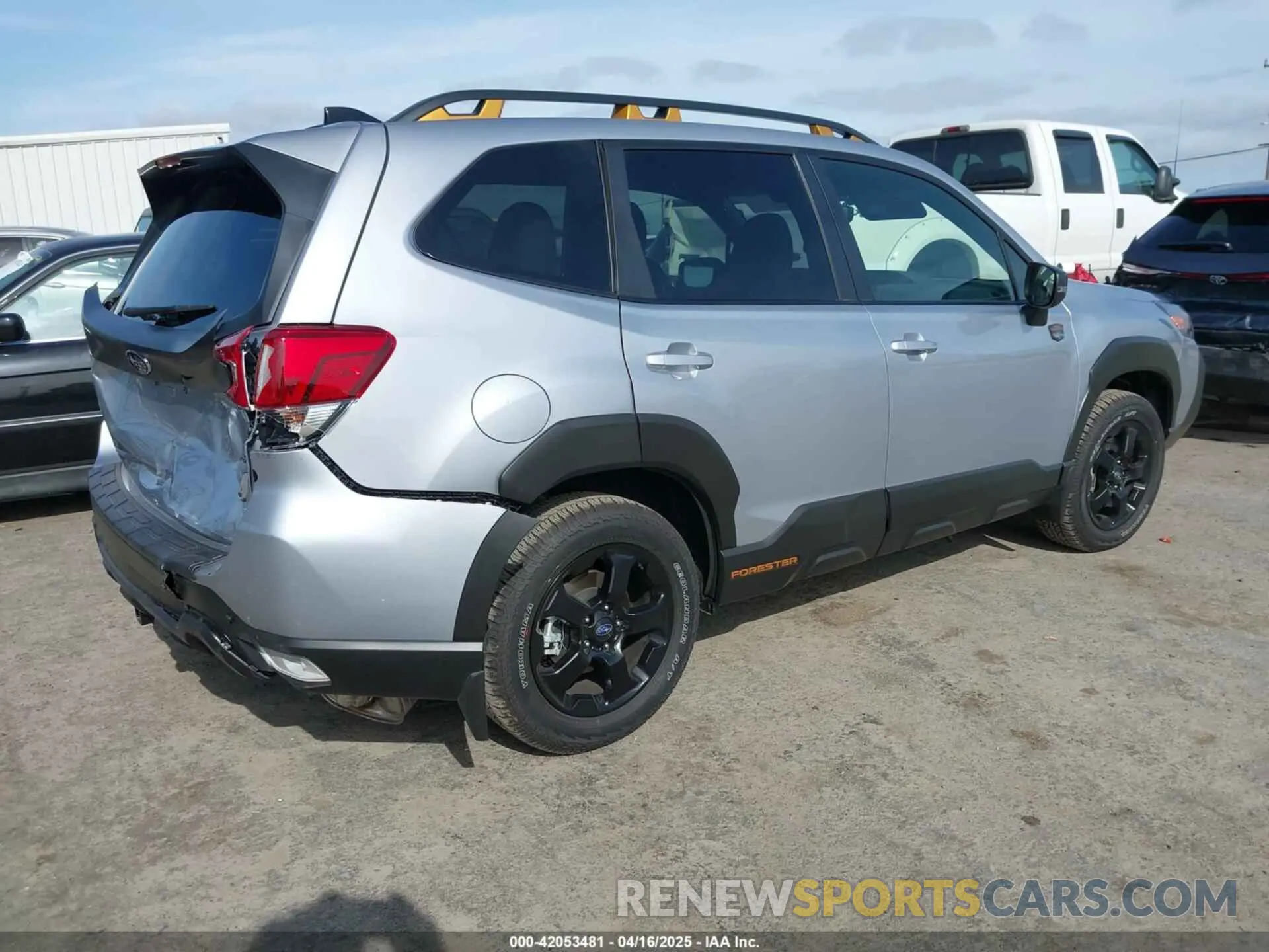 4 fotografías del automóvil dañado JF2SKAJC5SH401079 SUBARU FORESTER 2025