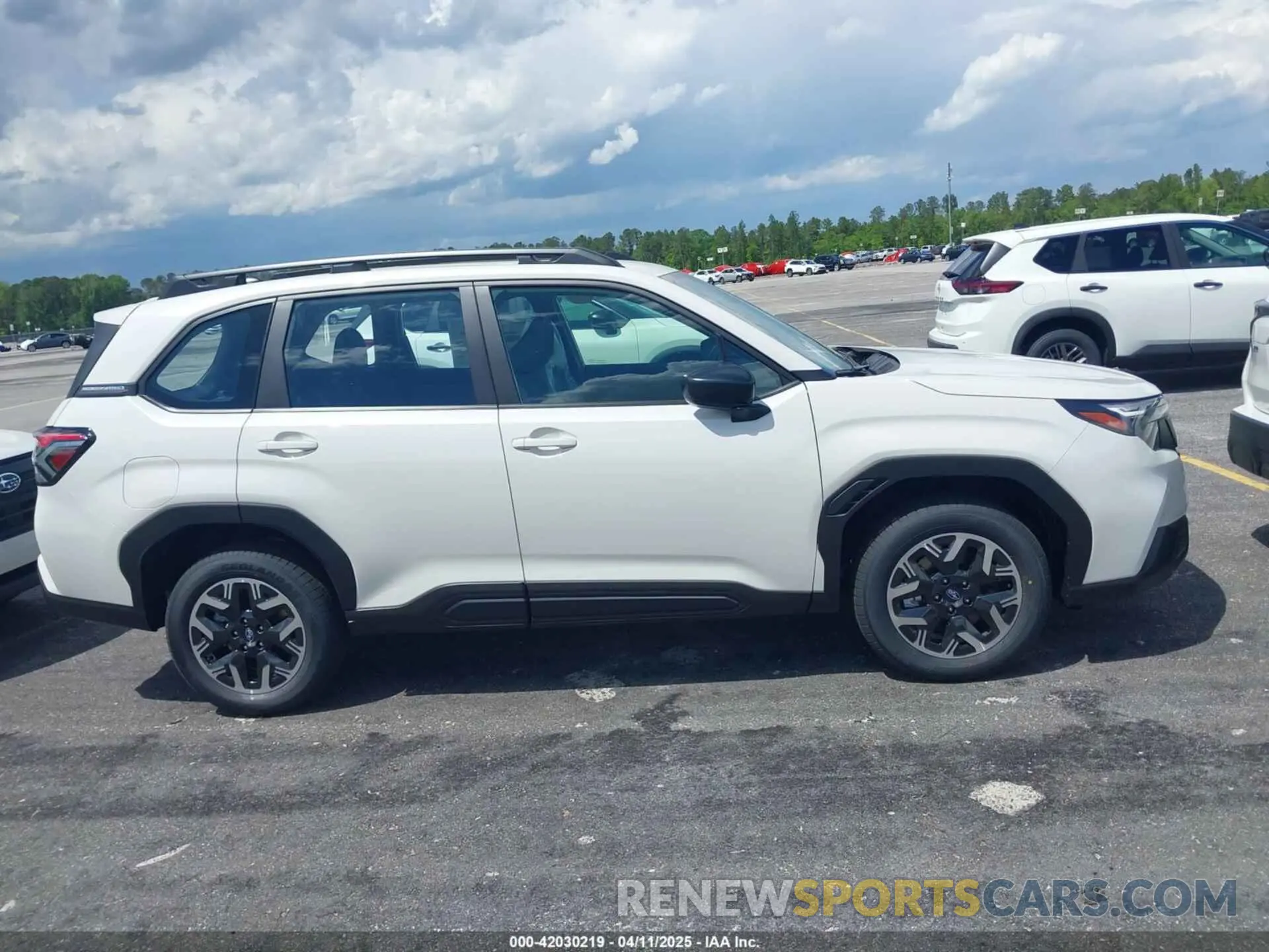 13 fotografías del automóvil dañado JF2SLDAC9SH558693 SUBARU FORESTER 2025