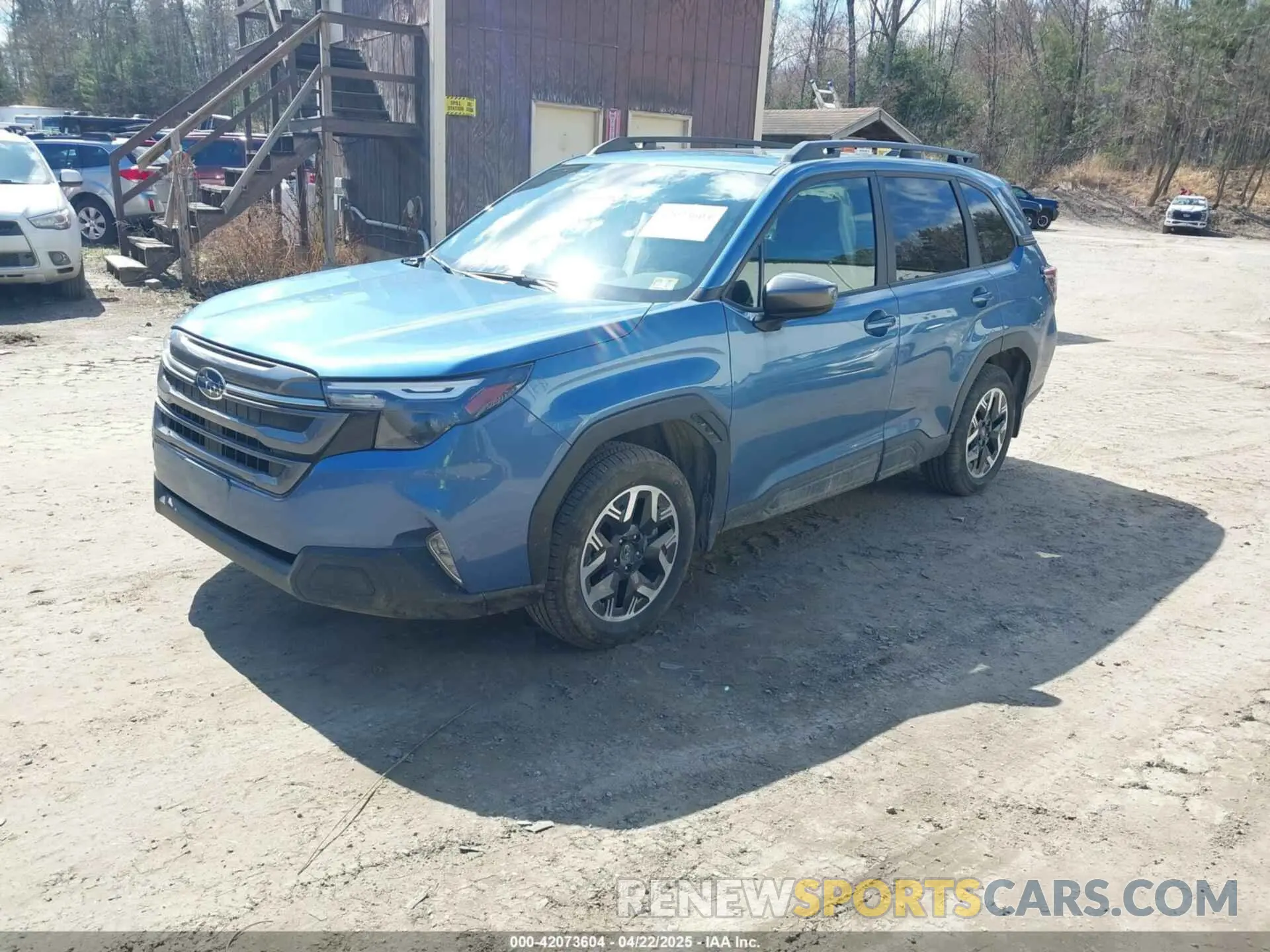 2 fotografías del automóvil dañado JF2SLDBC8SH429536 SUBARU FORESTER 2025