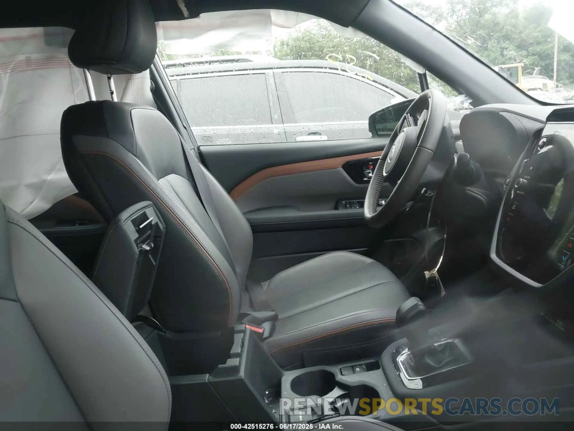 5 fotografías del automóvil dañado JF2SLDHC3SH449362 SUBARU FORESTER 2025